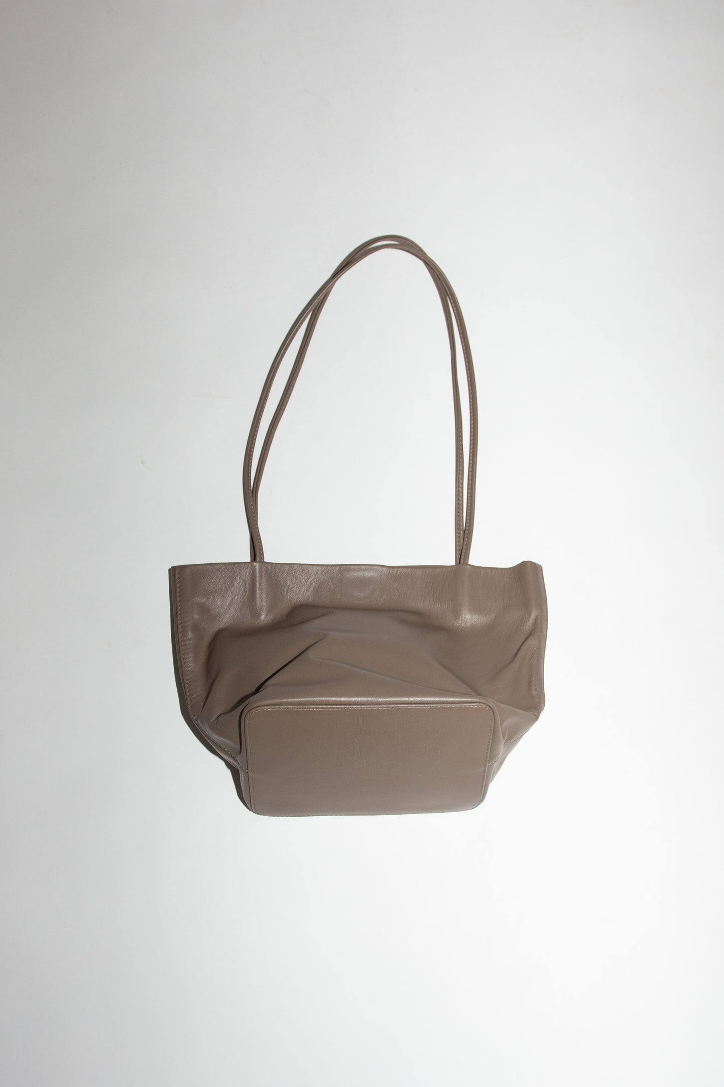 MODERN WEAVING, Relaxed Basket, Earth