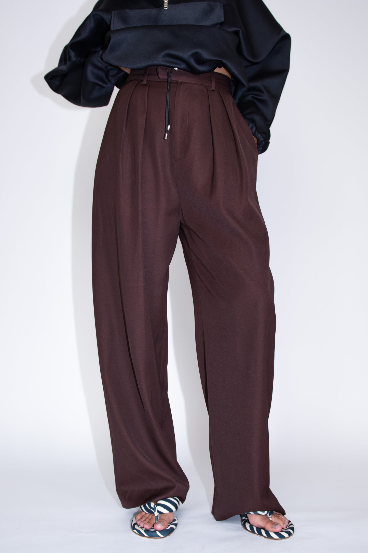 NOMIA, Wide Leg Pleated Trouser, Carob