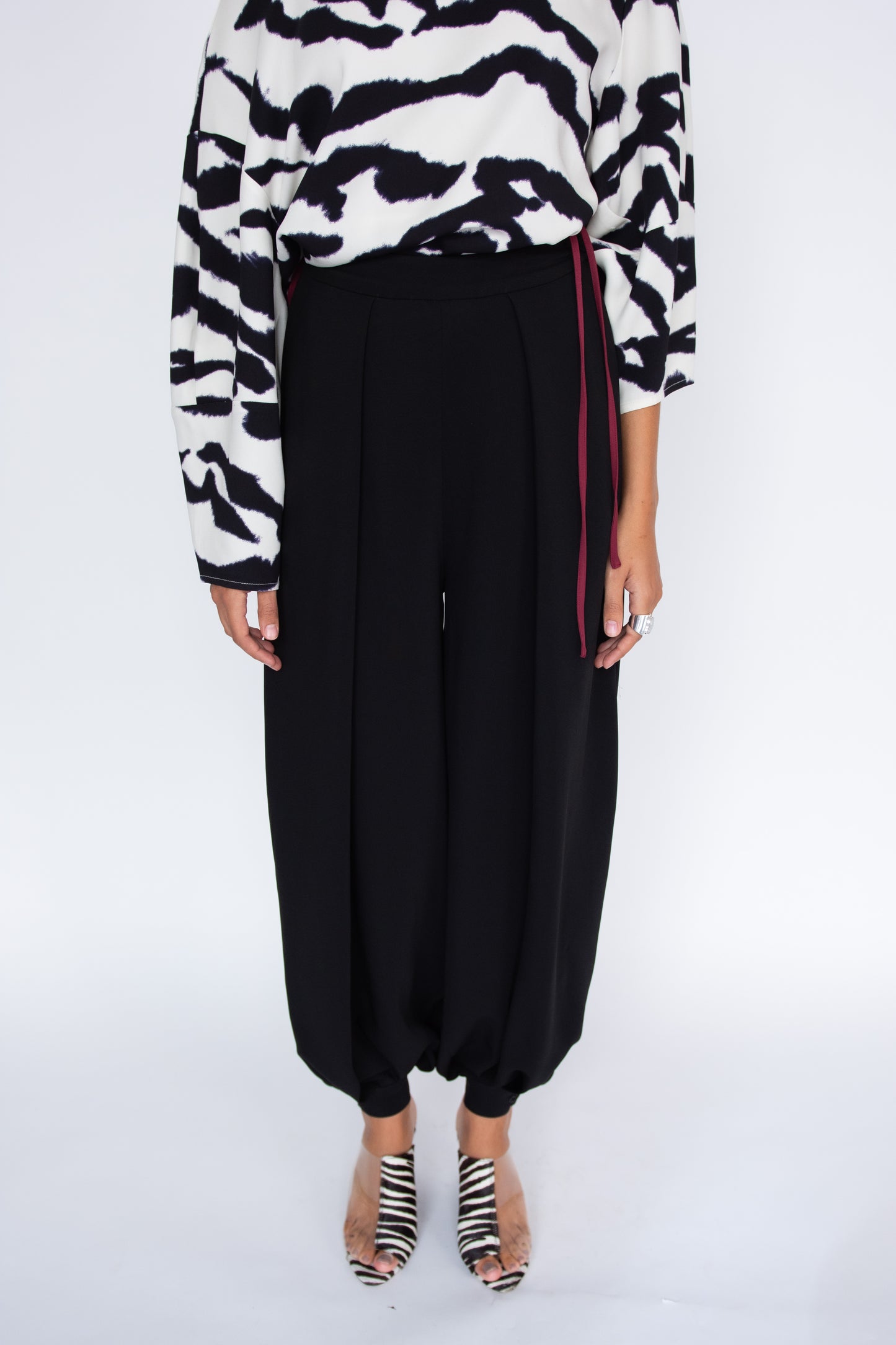 MR. LARKIN, Athena Balloon Pant, Black