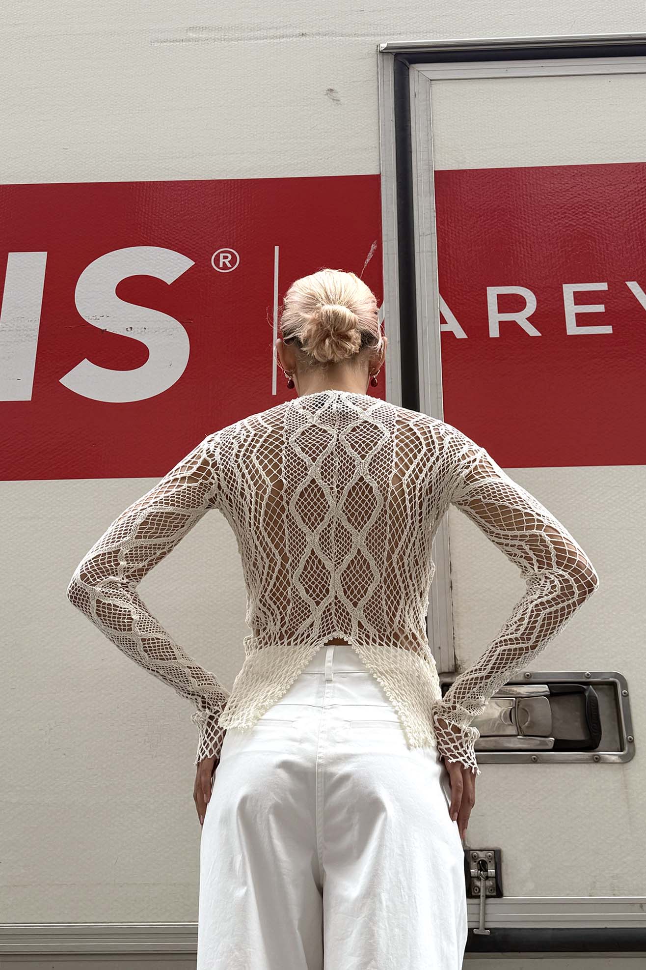 EUCHRONIA, Longsleeved Lace Tee, Off White