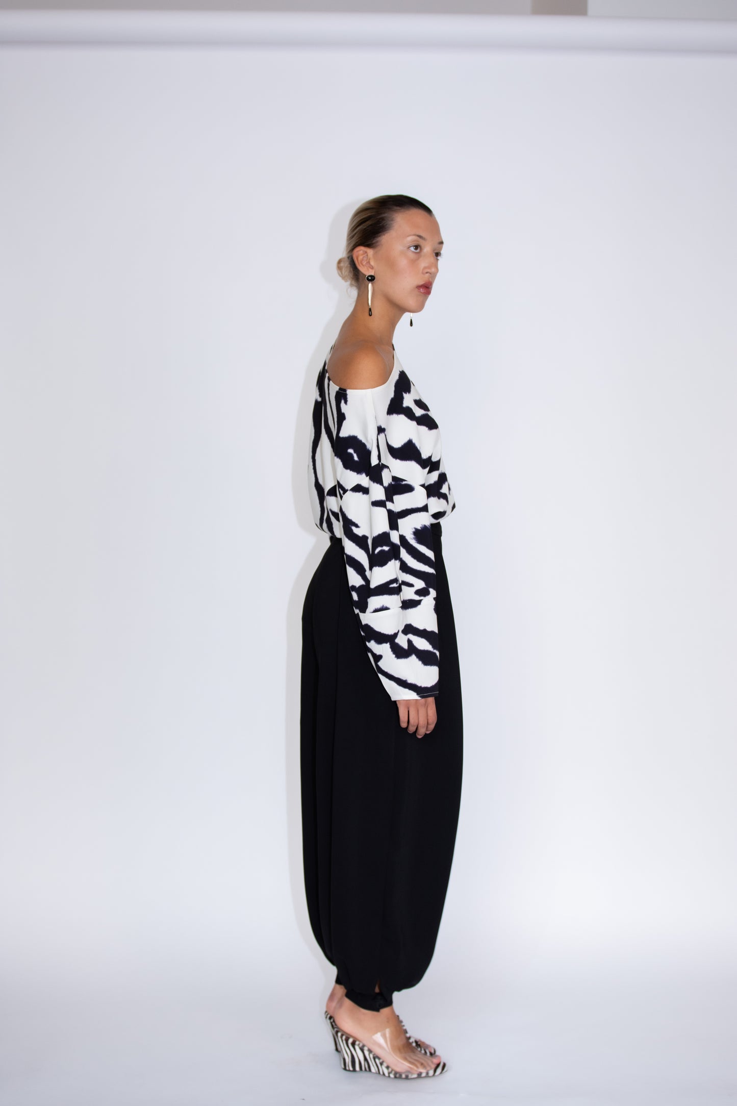 MR. LARKIN, Athena Balloon Pant, Black