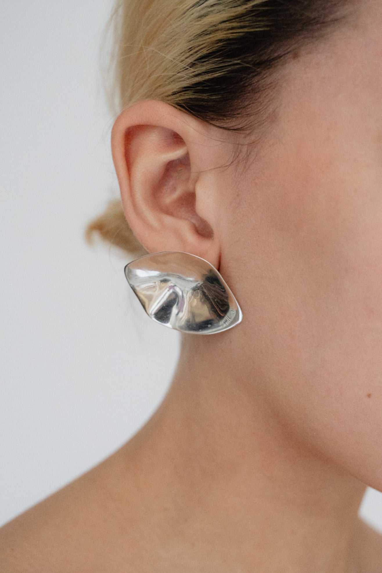 KINRADEN, Lumen Earring Large