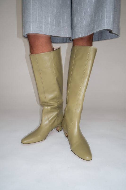 MR. LARKIN, Bane Boot, Olive