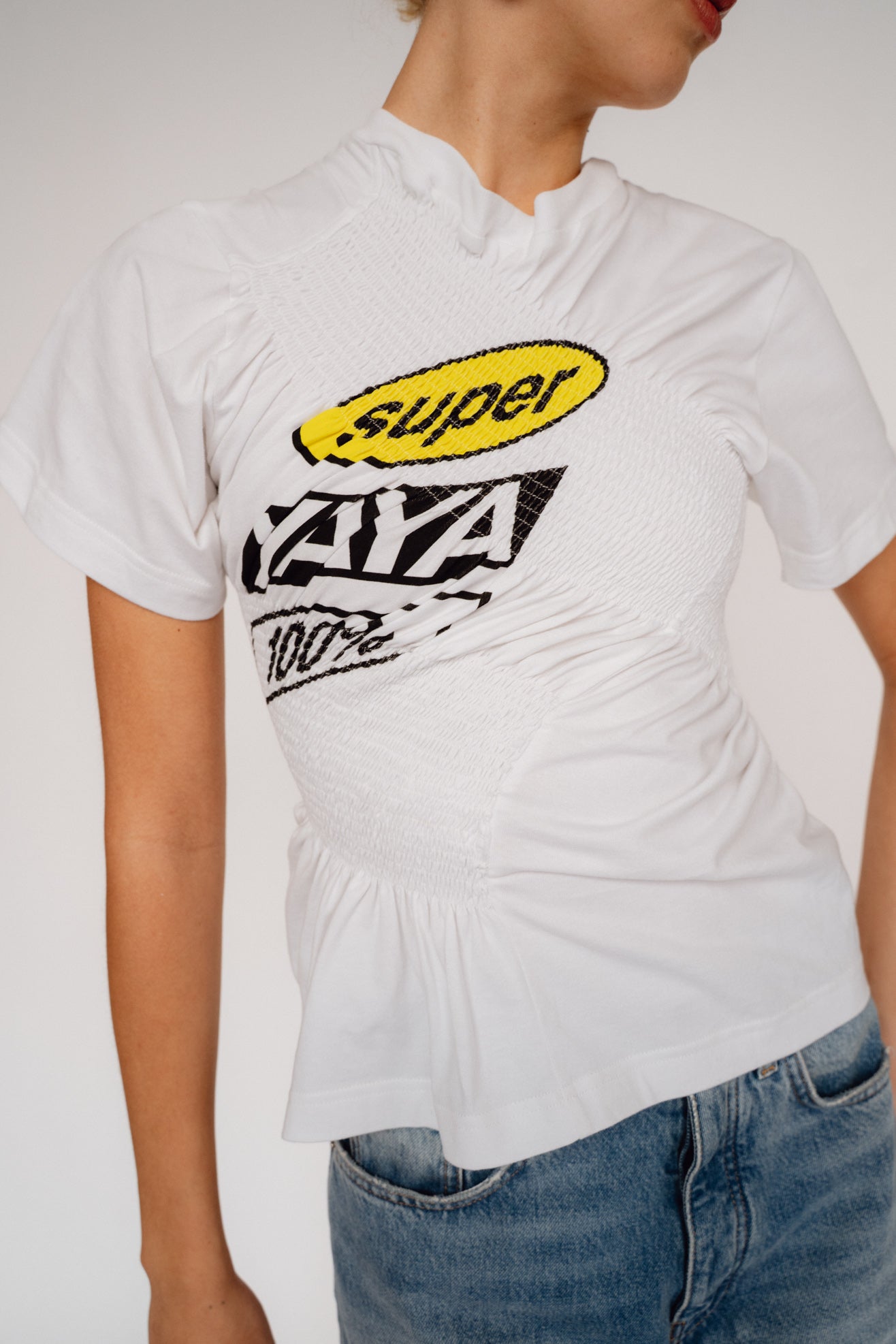 SUPER YAYA, Logo Twist Elastic T-shirt, White