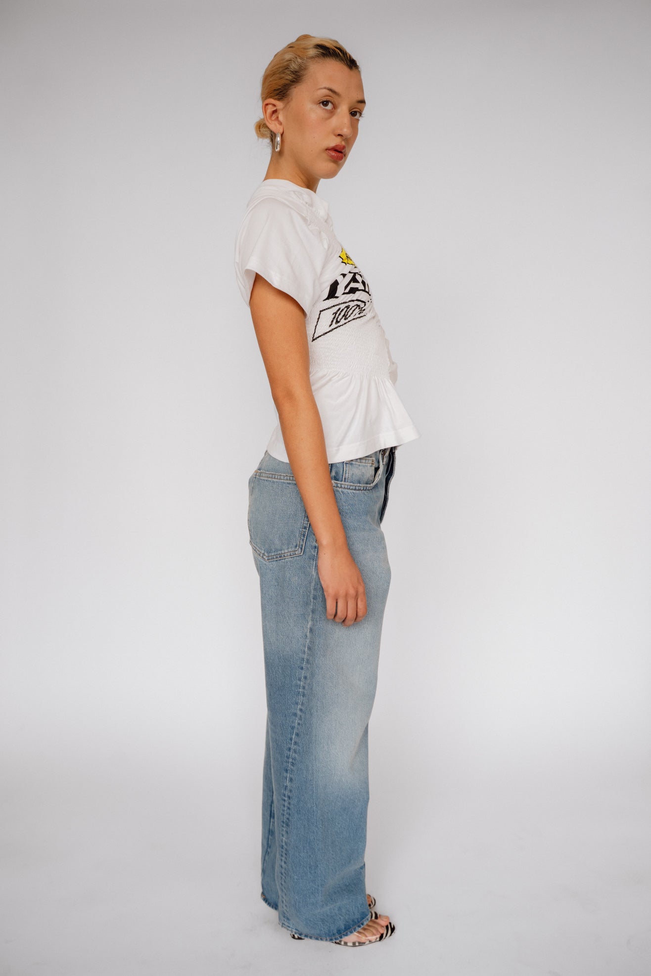 SUPER YAYA, Logo Twist Elastic T-shirt, White