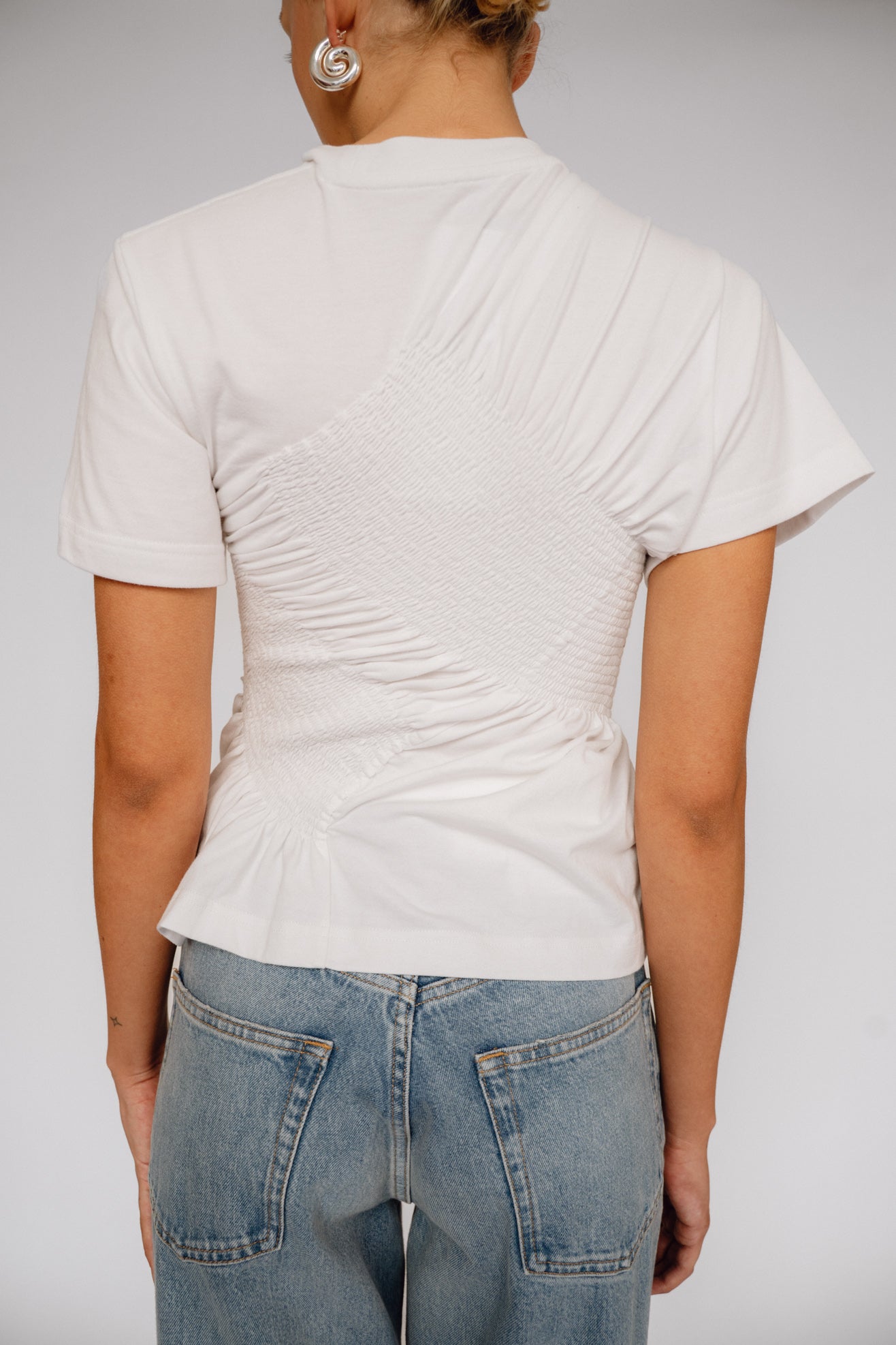 SUPER YAYA, Logo Twist Elastic T-shirt, White