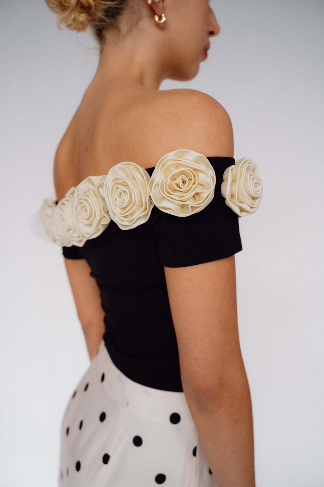 MR. LARKIN, Gabrielle Top, Black/Ivory