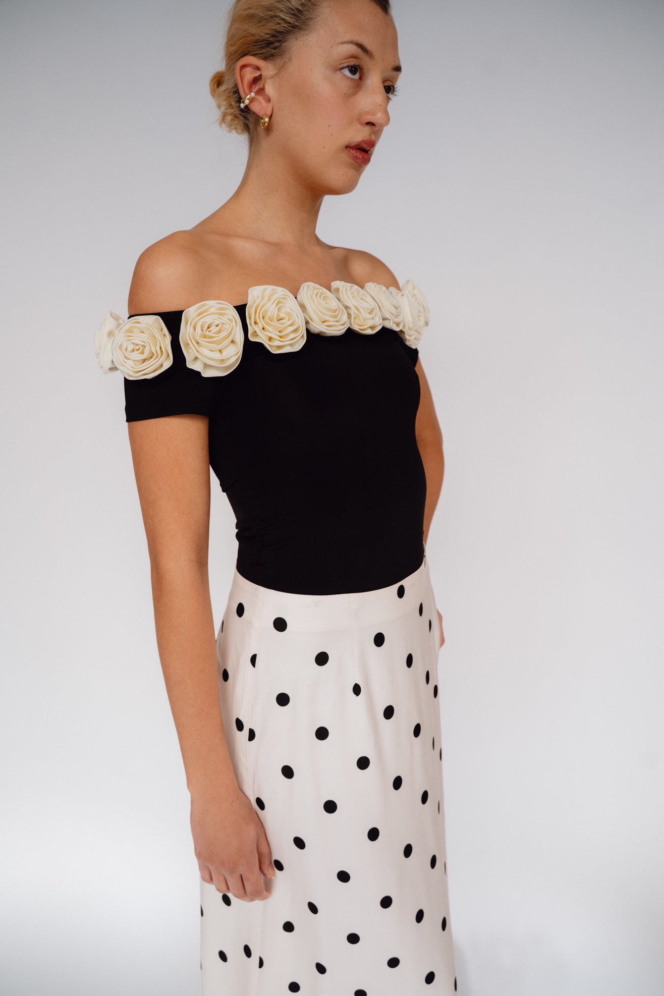 MR. LARKIN, Gabrielle Top, Black/Ivory