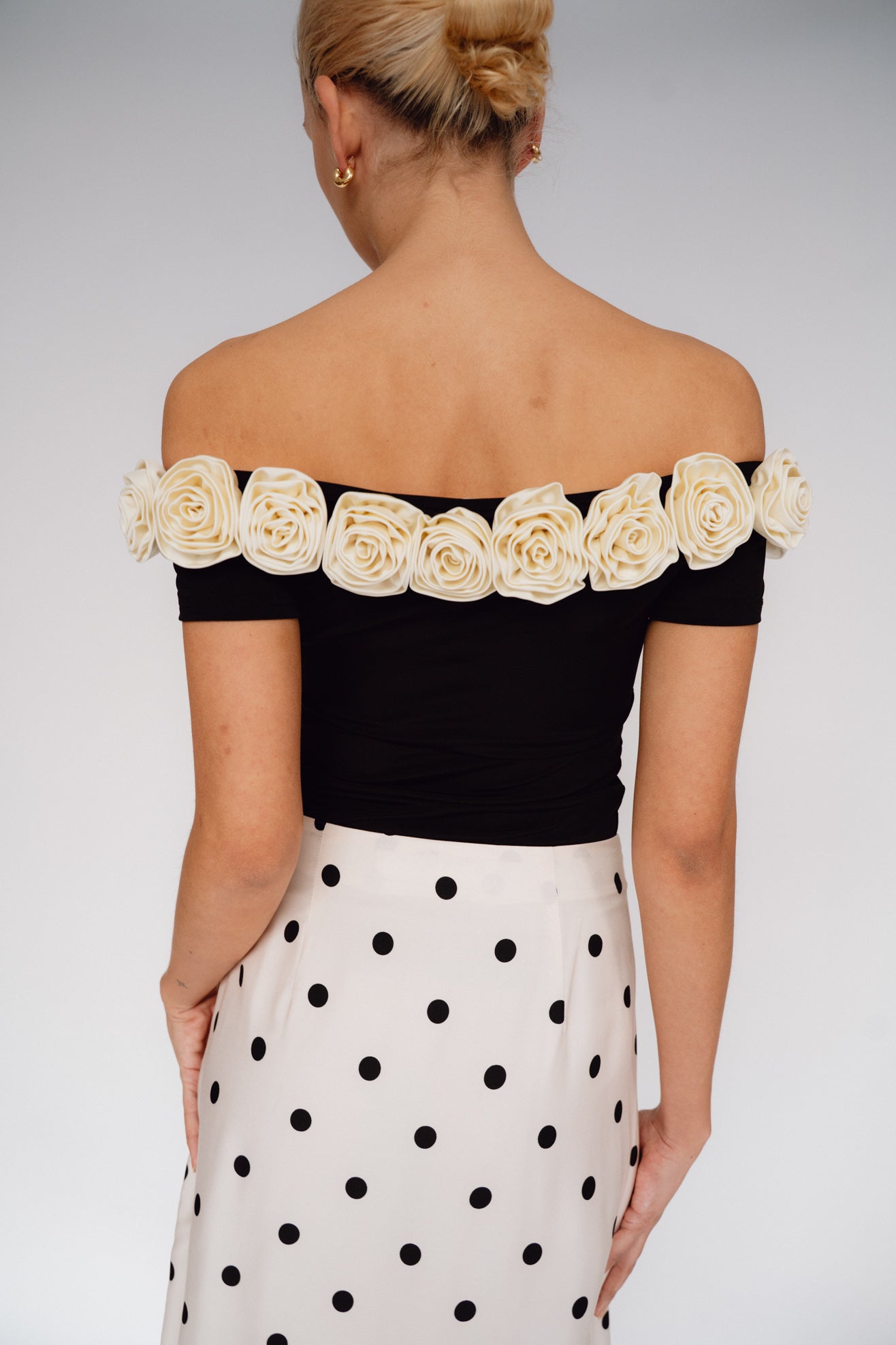 MR. LARKIN, Gabrielle Top, Black/Ivory