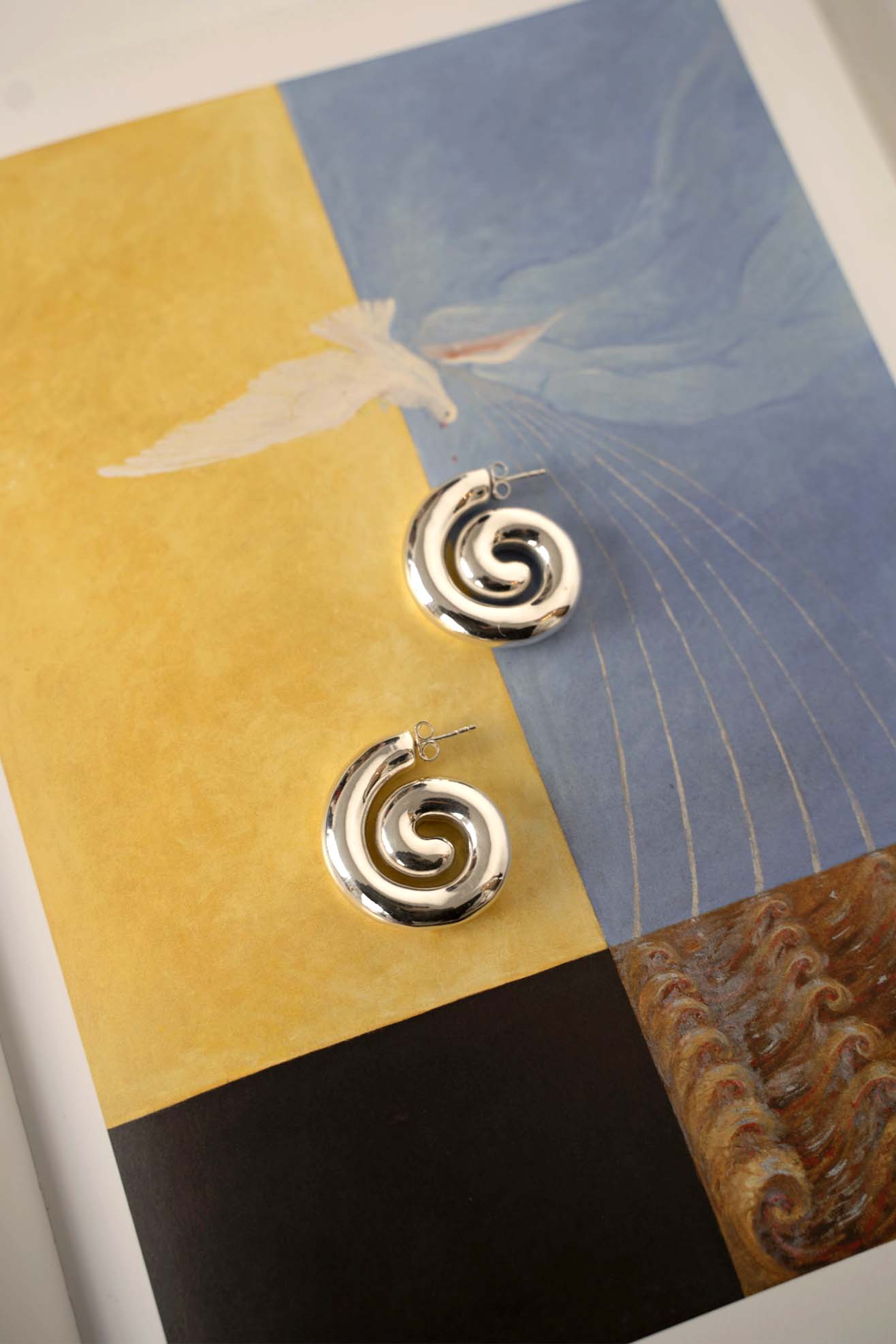 NOMIA, Puffy Spiral Earrings, Silver