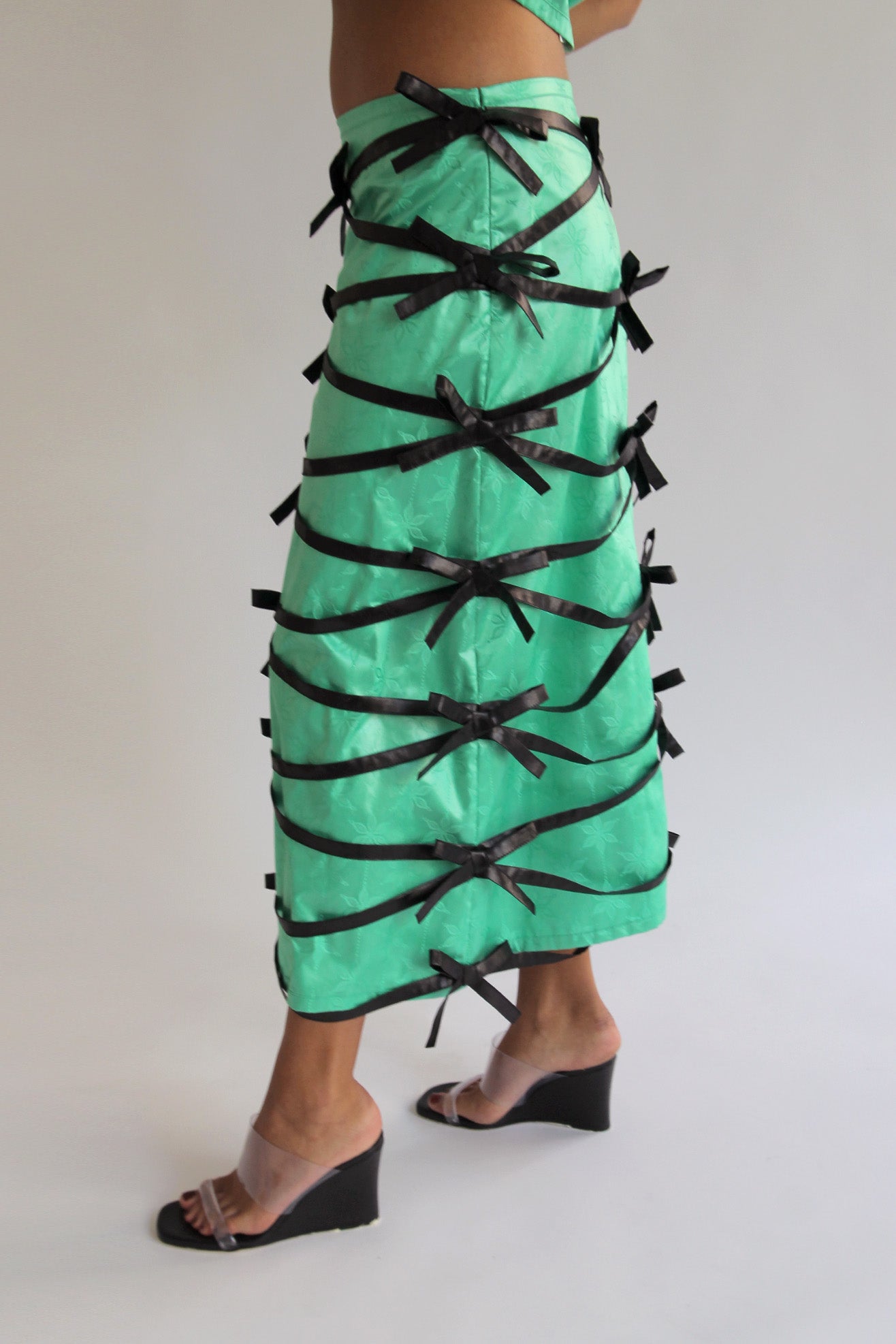 SUPER YAYA, Reda & Rym Midi Skirt, Apple Green