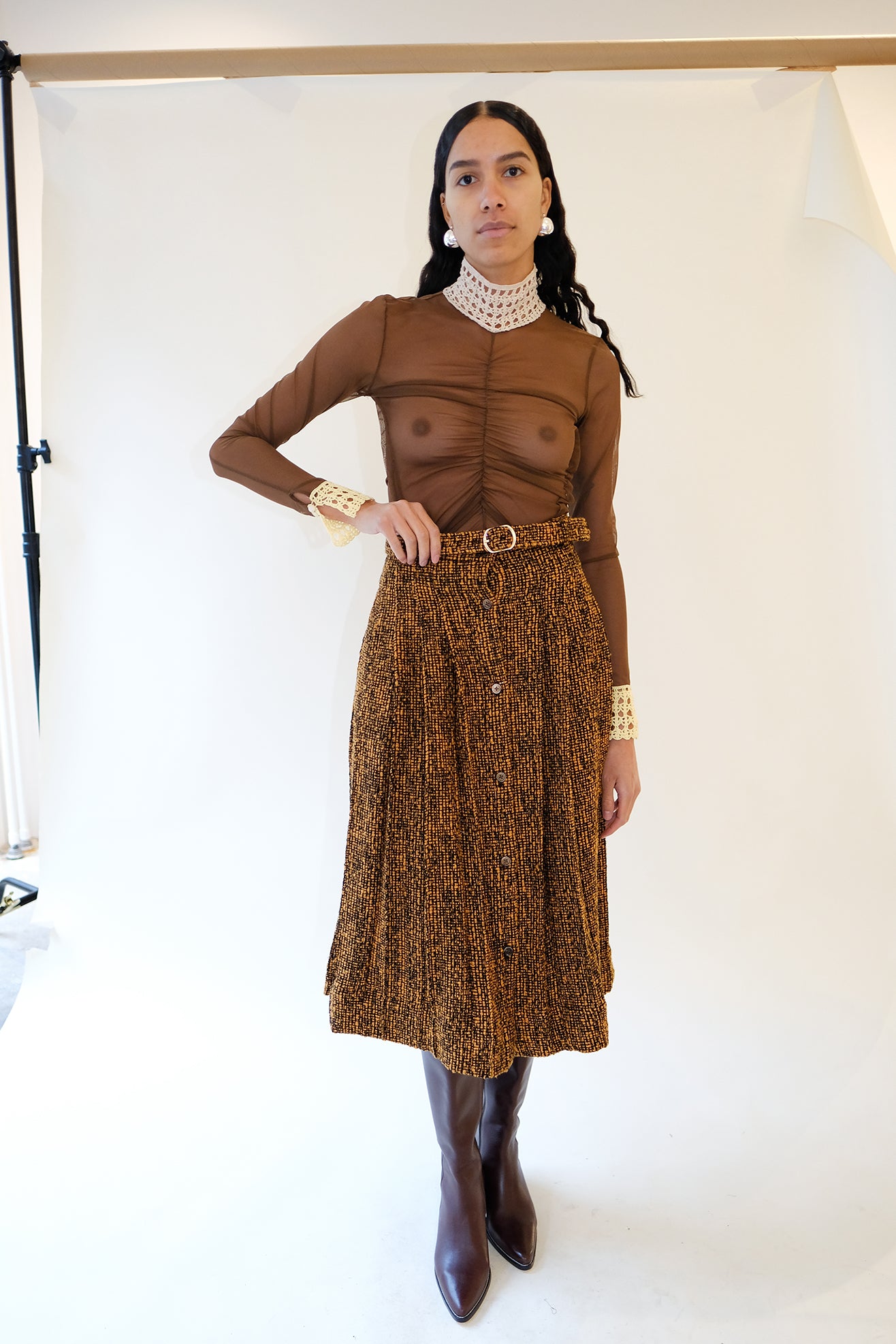 DIOTIMA, Uniform Skirt, Black-Gold, Full Outfit