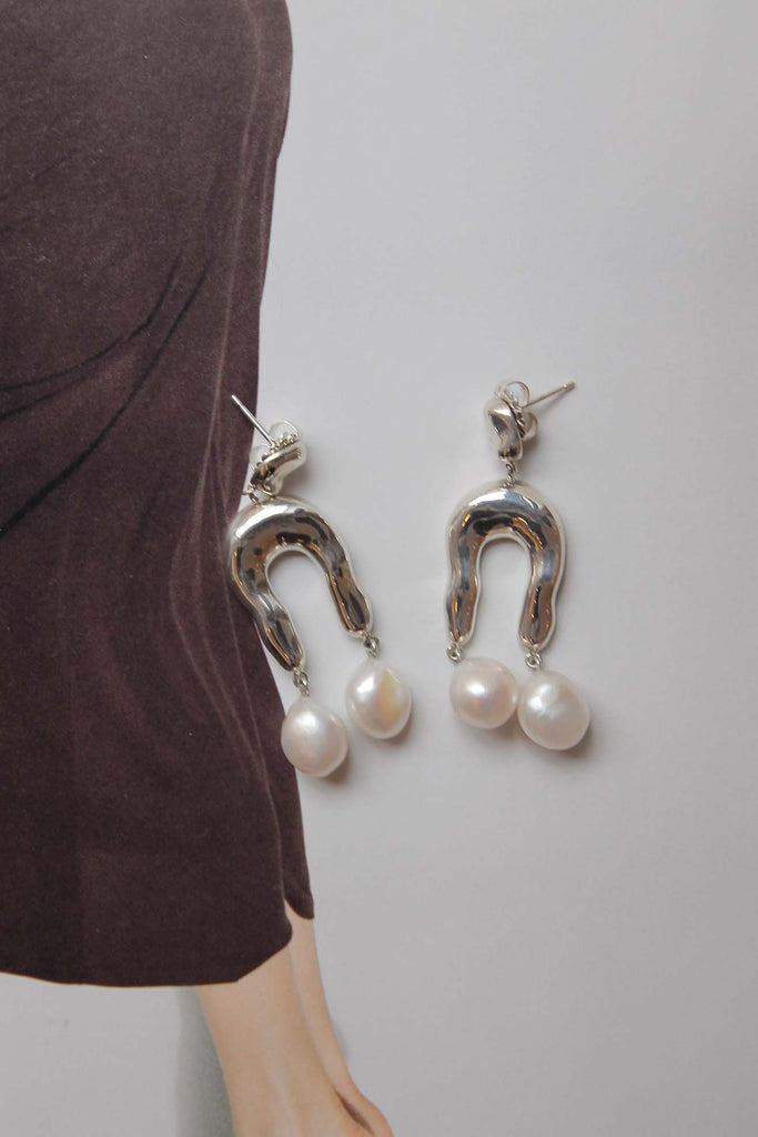 AGMES, Small Imogene Earrings, Sterling Silver/Pearl