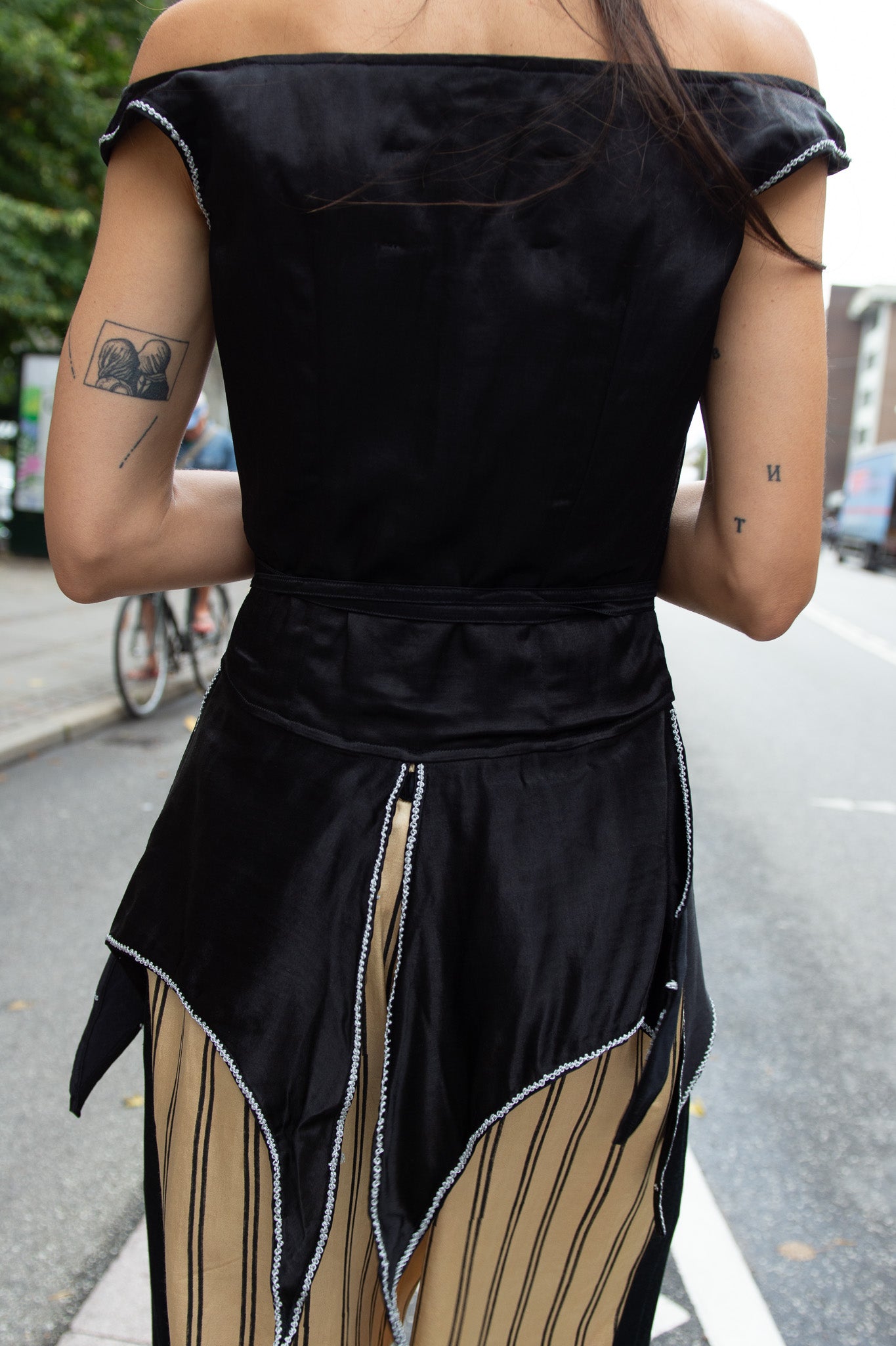 TIGRA TIGRA, Structured Top with Silver Rosettes & Braided Neck Tie, Black