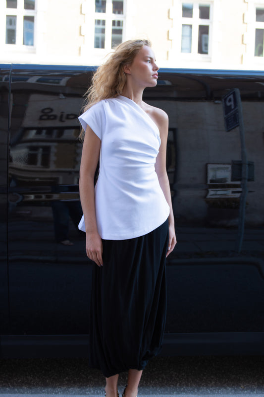 THE GARMENT, Glam Asymmetric Tee, Cream