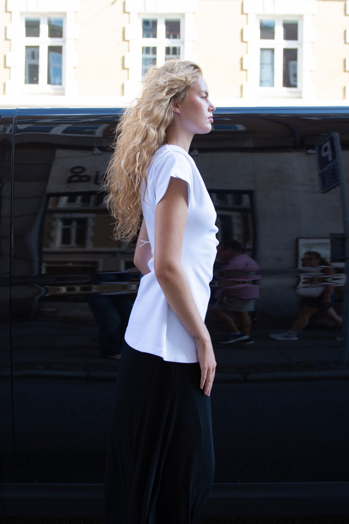 THE GARMENT, Glam Asymmetric Tee, Cream