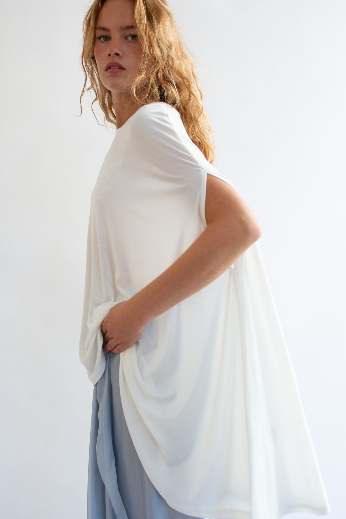THE GARMENT, Breanna Asymmetric Top, Cream