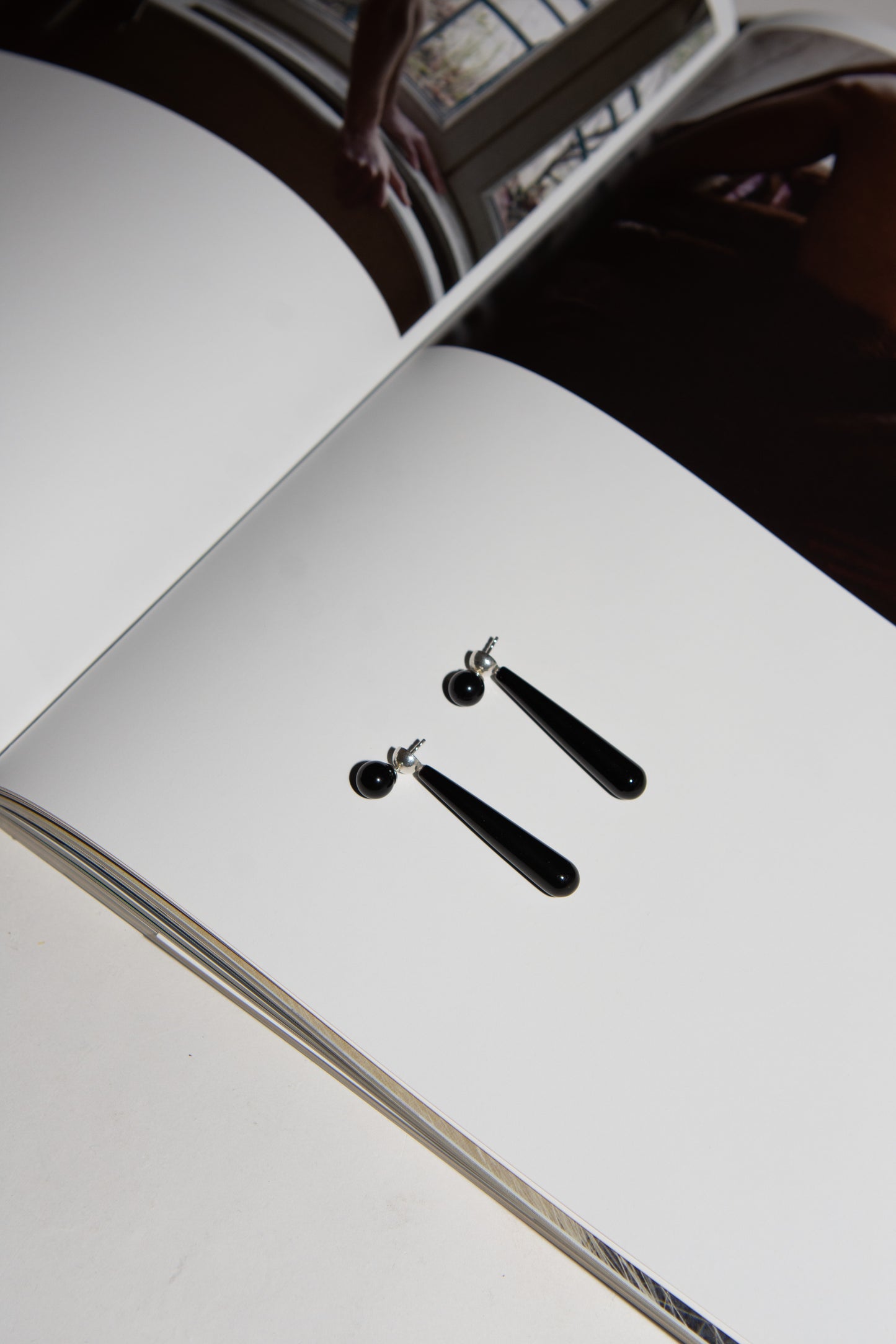 MOSQUITO, Sorela Earrings, Onyx