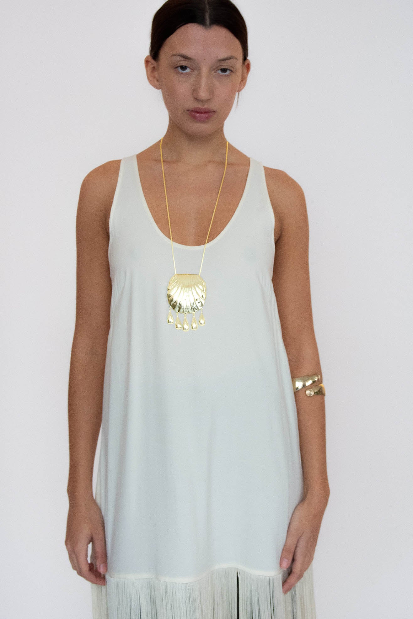 JUJU VERA, Petra Shell Pendant, Gold