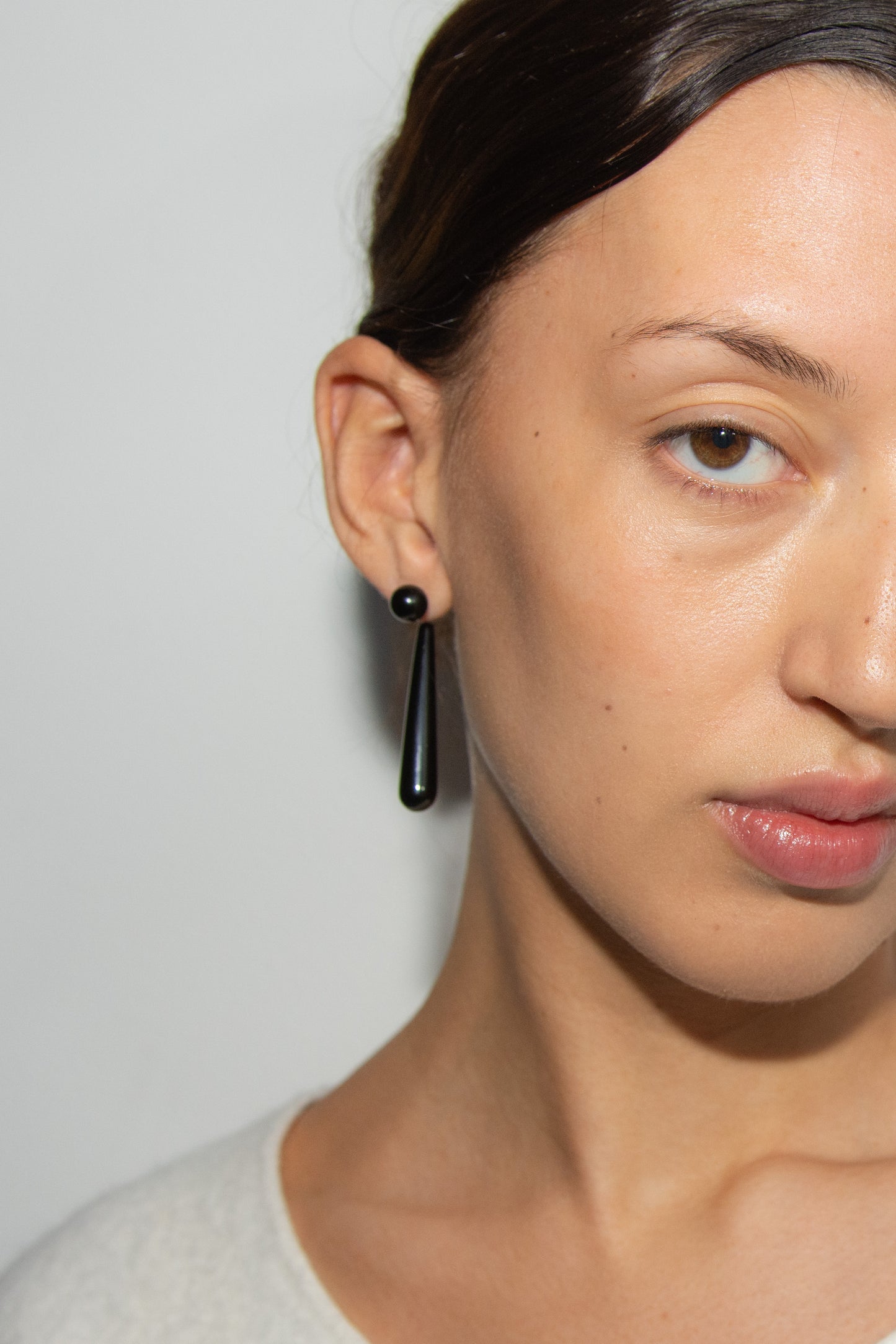 MOSQUITO, Sorela Earrings, Onyx