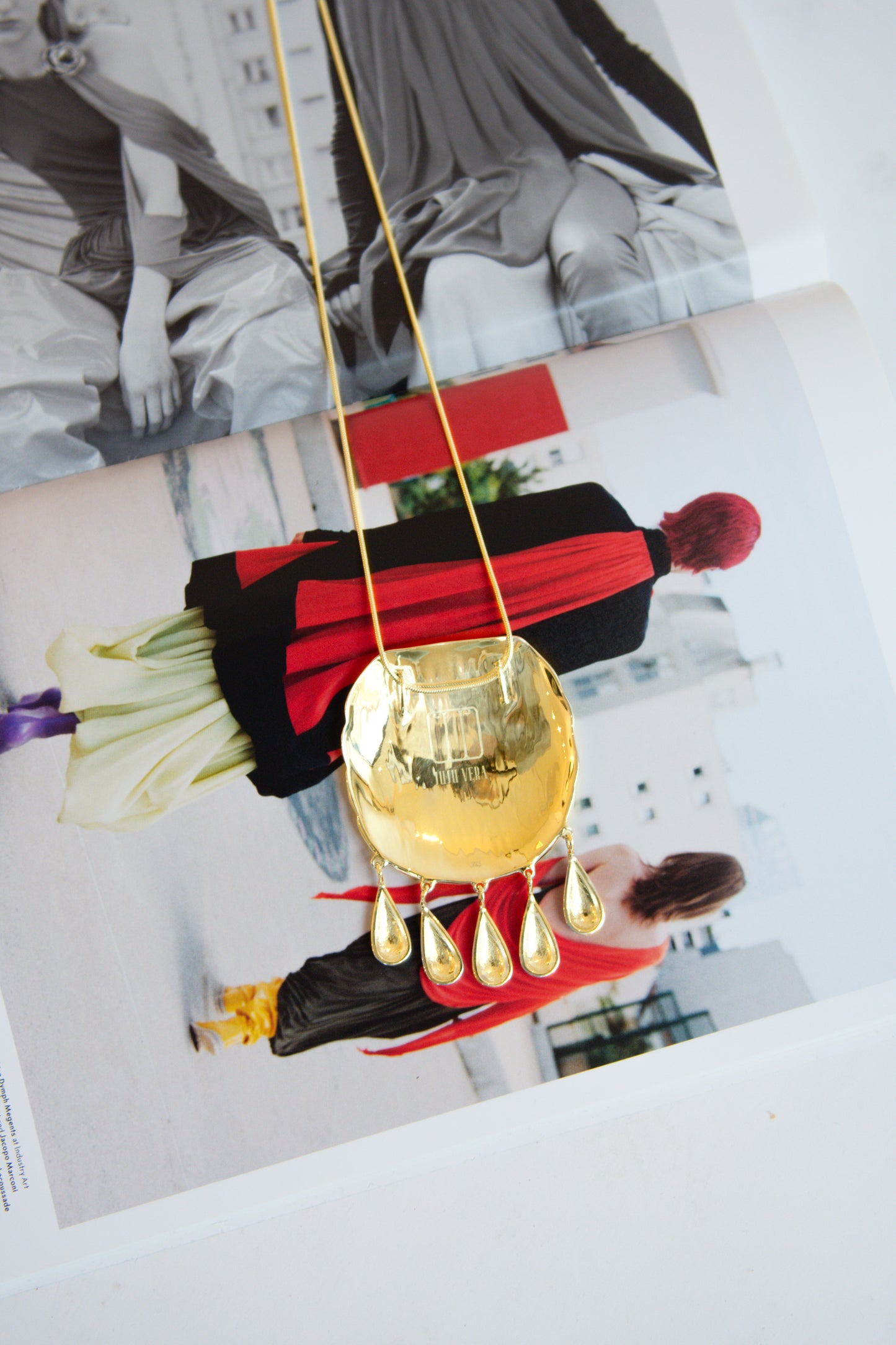 JUJU VERA, Petra Shell Pendant, Gold