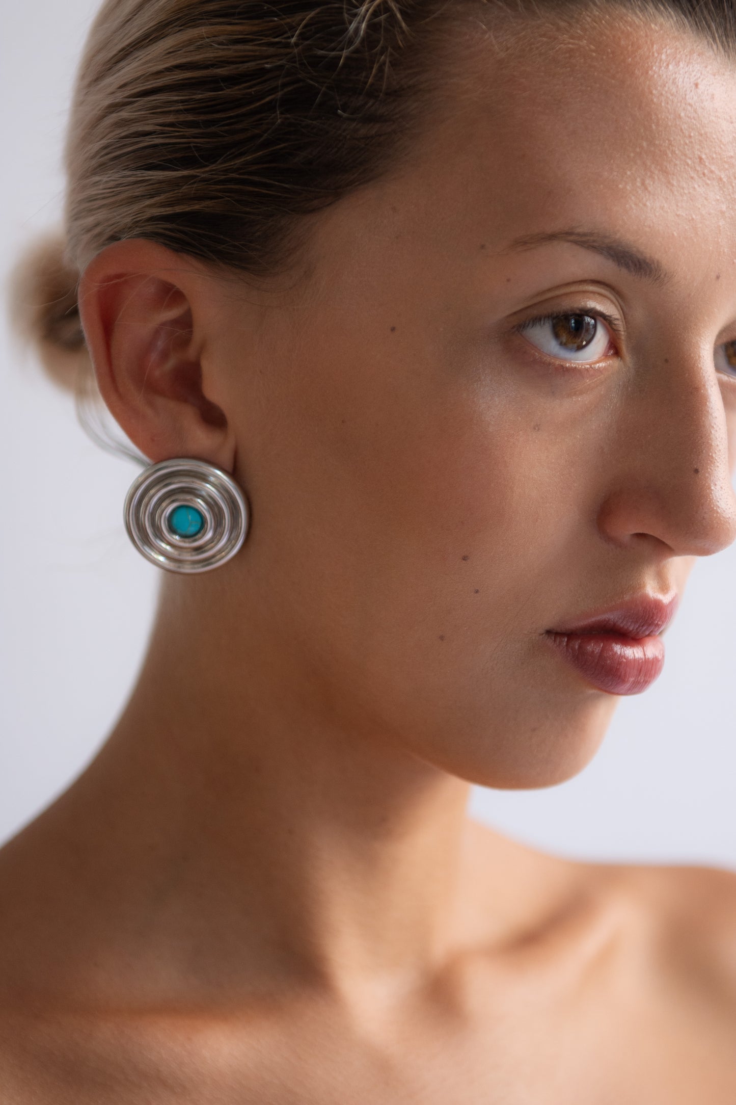 TRINE TUXEN, Howlite Earring, Platinum