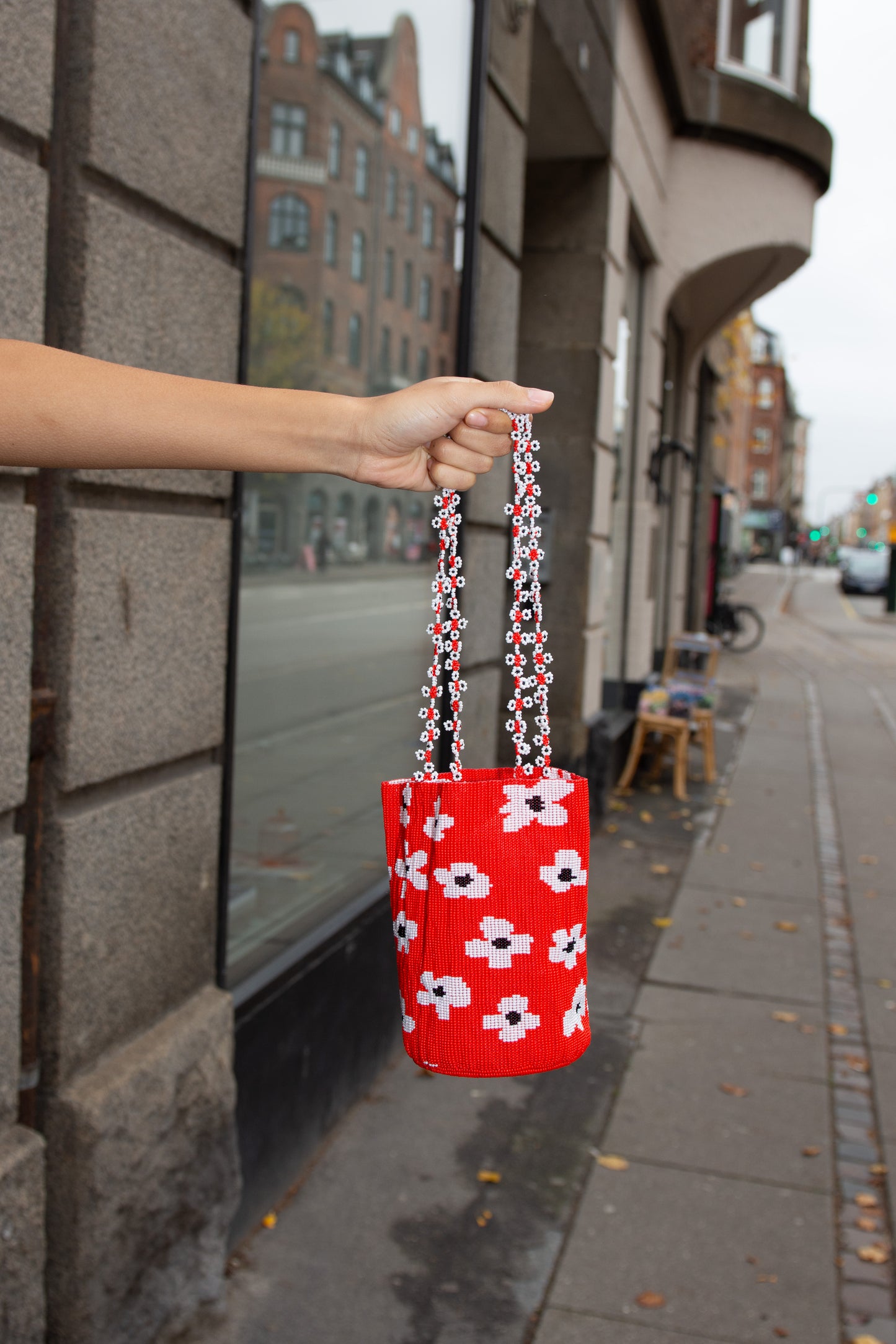 PURA UTZ, Beaded Flower Dream, Red