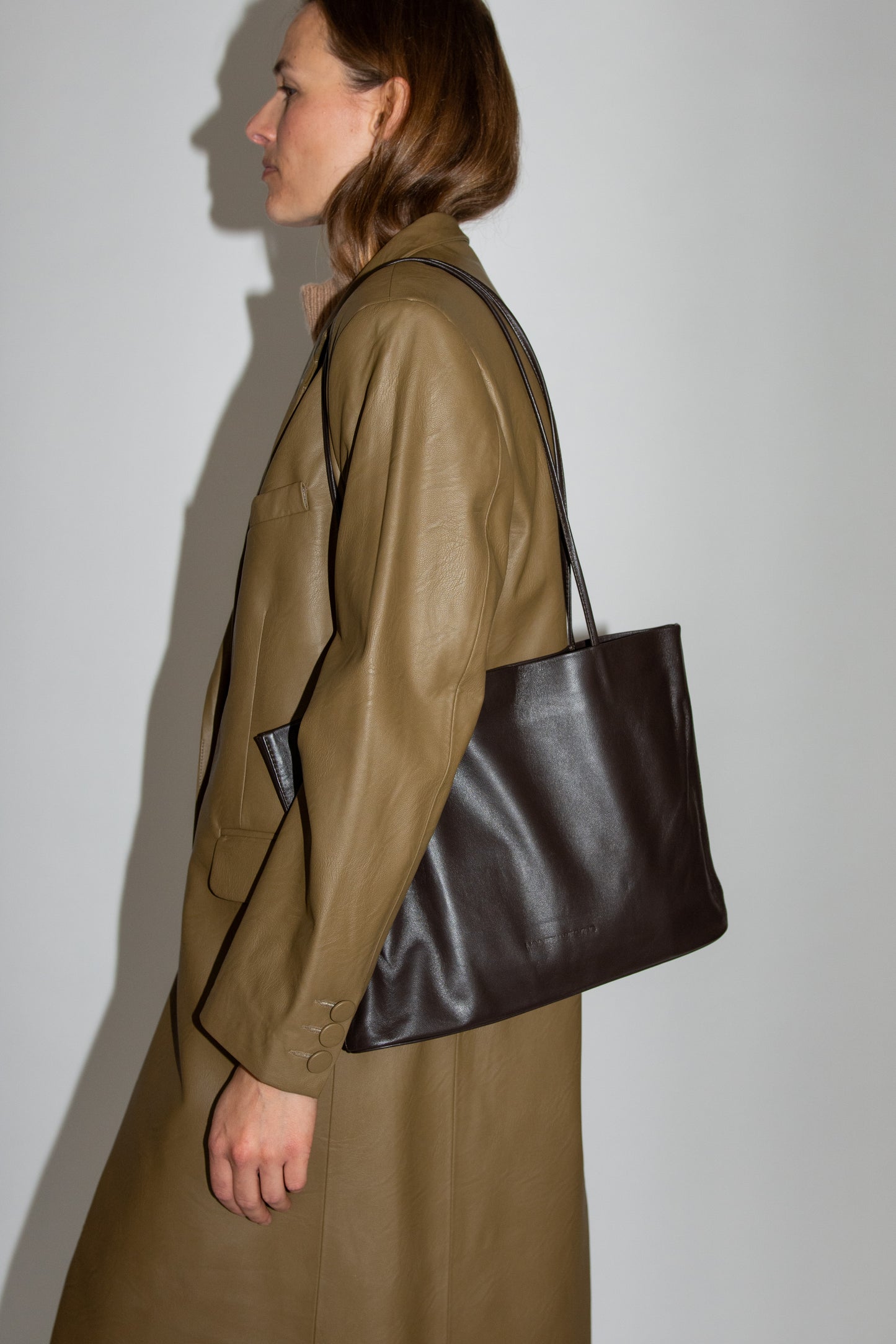 MODERN WEAVING, Narrow Oval Relaxed Tote, Braun