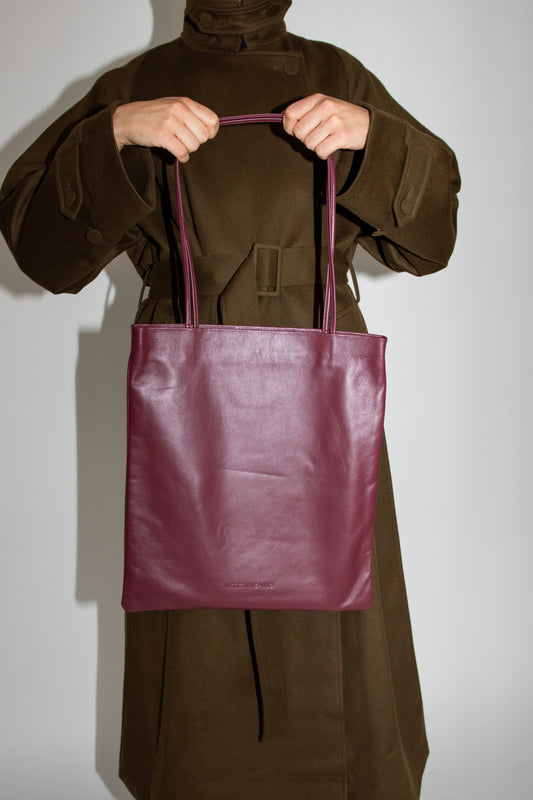 MODERN WEAVING, Slim Lamb Sak, Burgundy