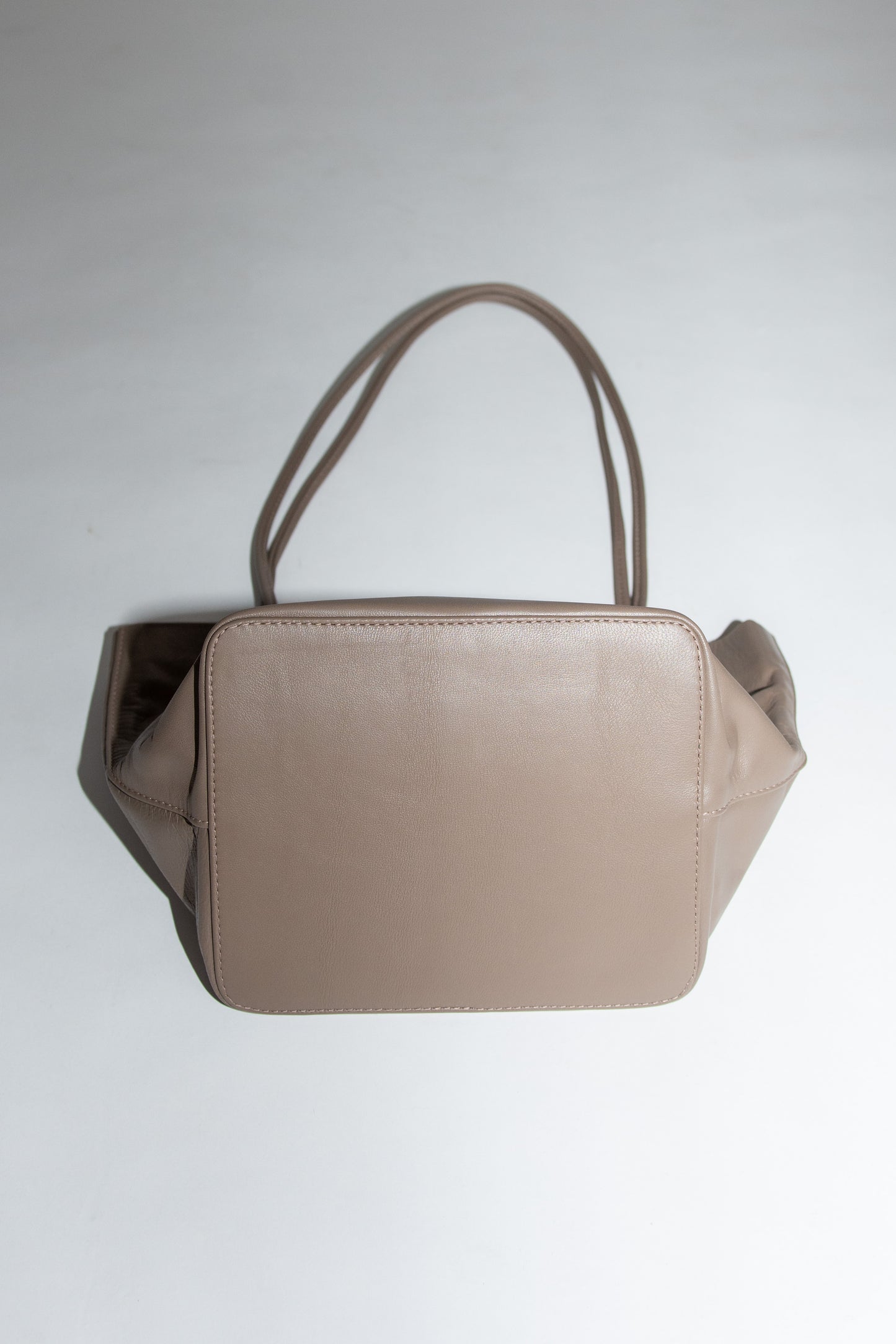 MODERN WEAVING, Relaxed Basket, Earth