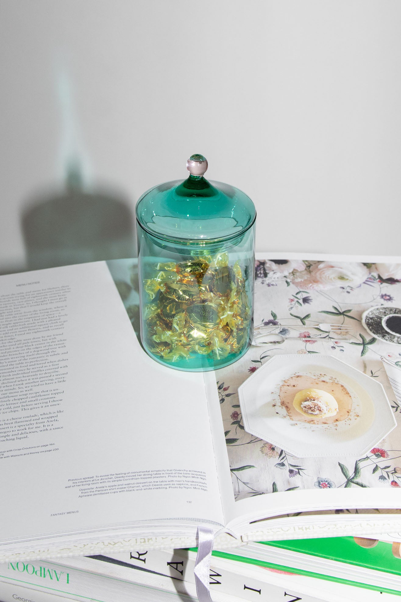 AKUA OBJECT, Noam Bonbonniere Tall, Emerald/Rose – Mr. Larkin