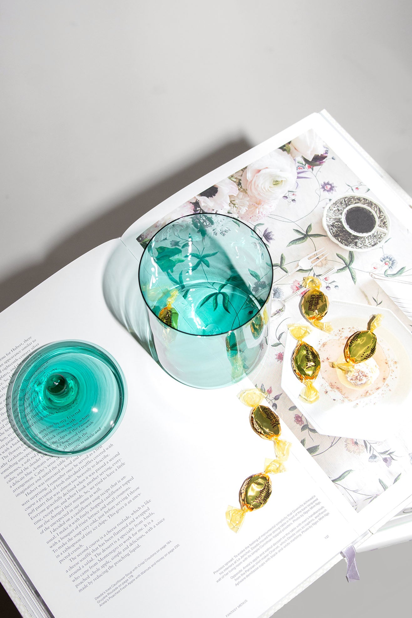 AKUA OBJECT, Noam Bonbonniere Tall, Emerald/Rose