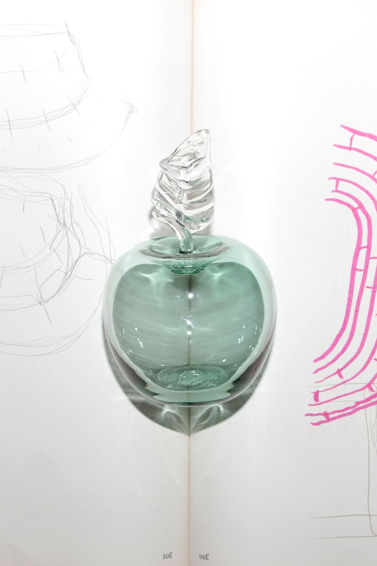 AKUA OBJECT, Marianne Apple Paperweight, Jade/Clear