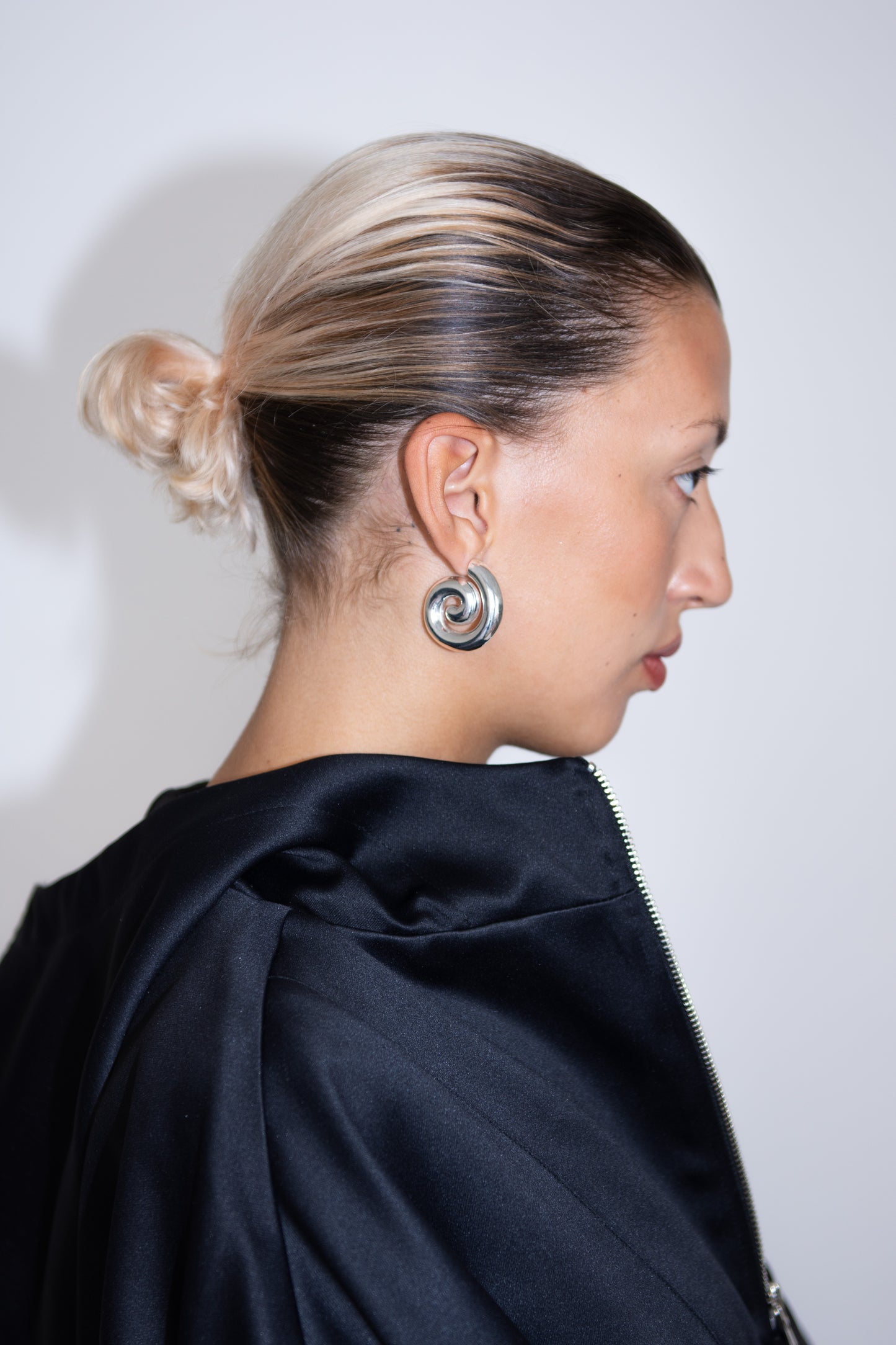 NOMIA, Puffy Spiral Earrings, Silver