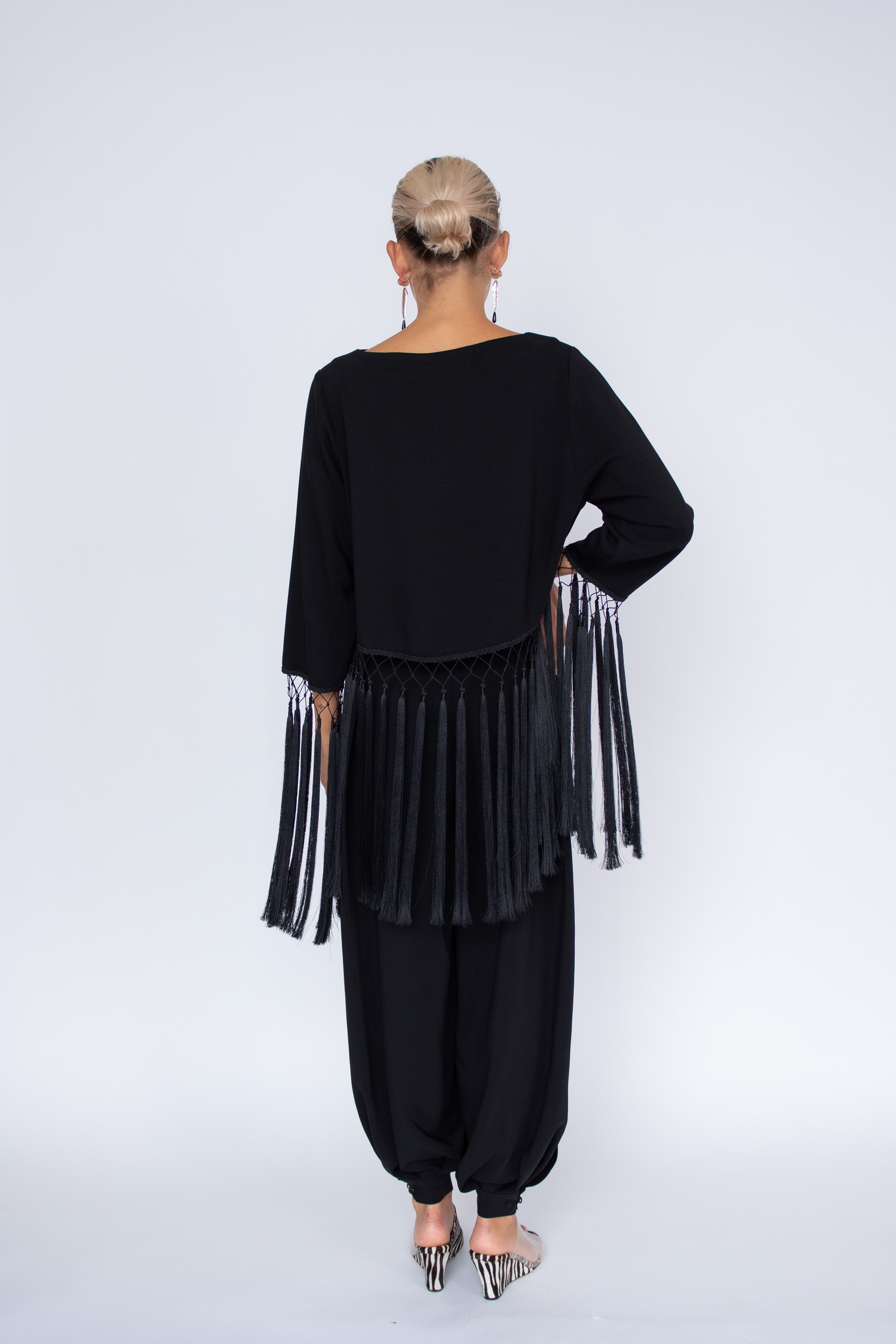 MR. LARKIN, Tara Fringe Top, Black – Mr. Larkin