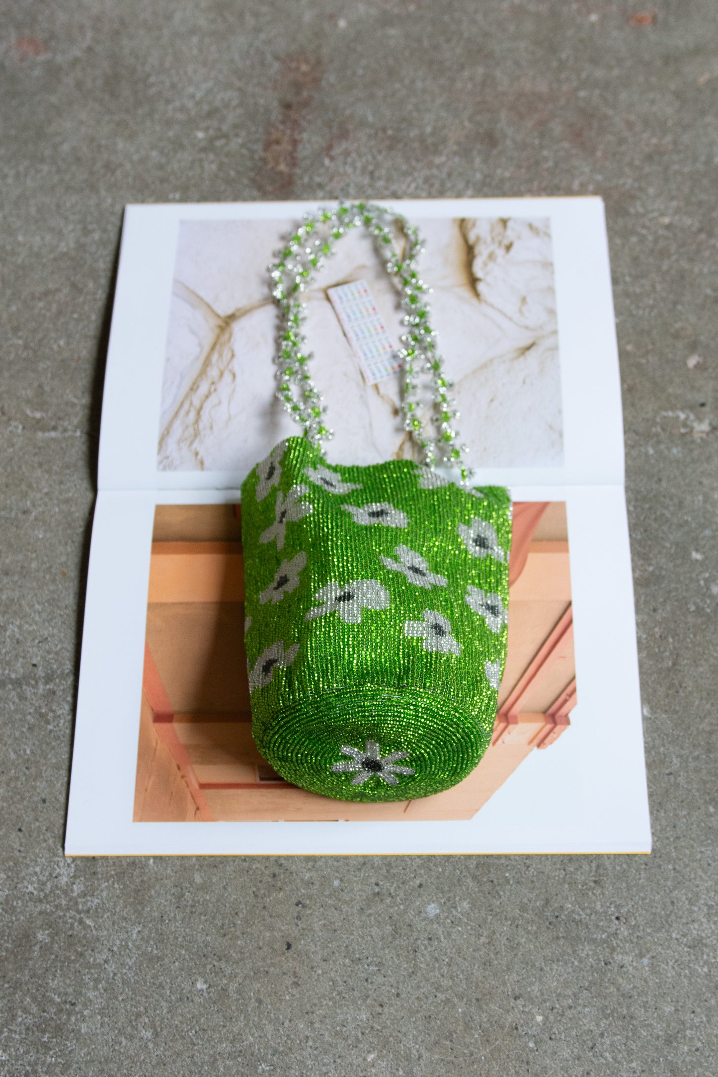 PURA UTZ, Beaded Flower Dream, Green