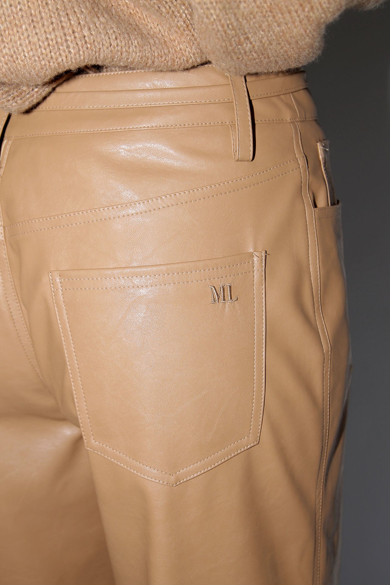 MR. LARKIN, Betty Leather Pant, Camel