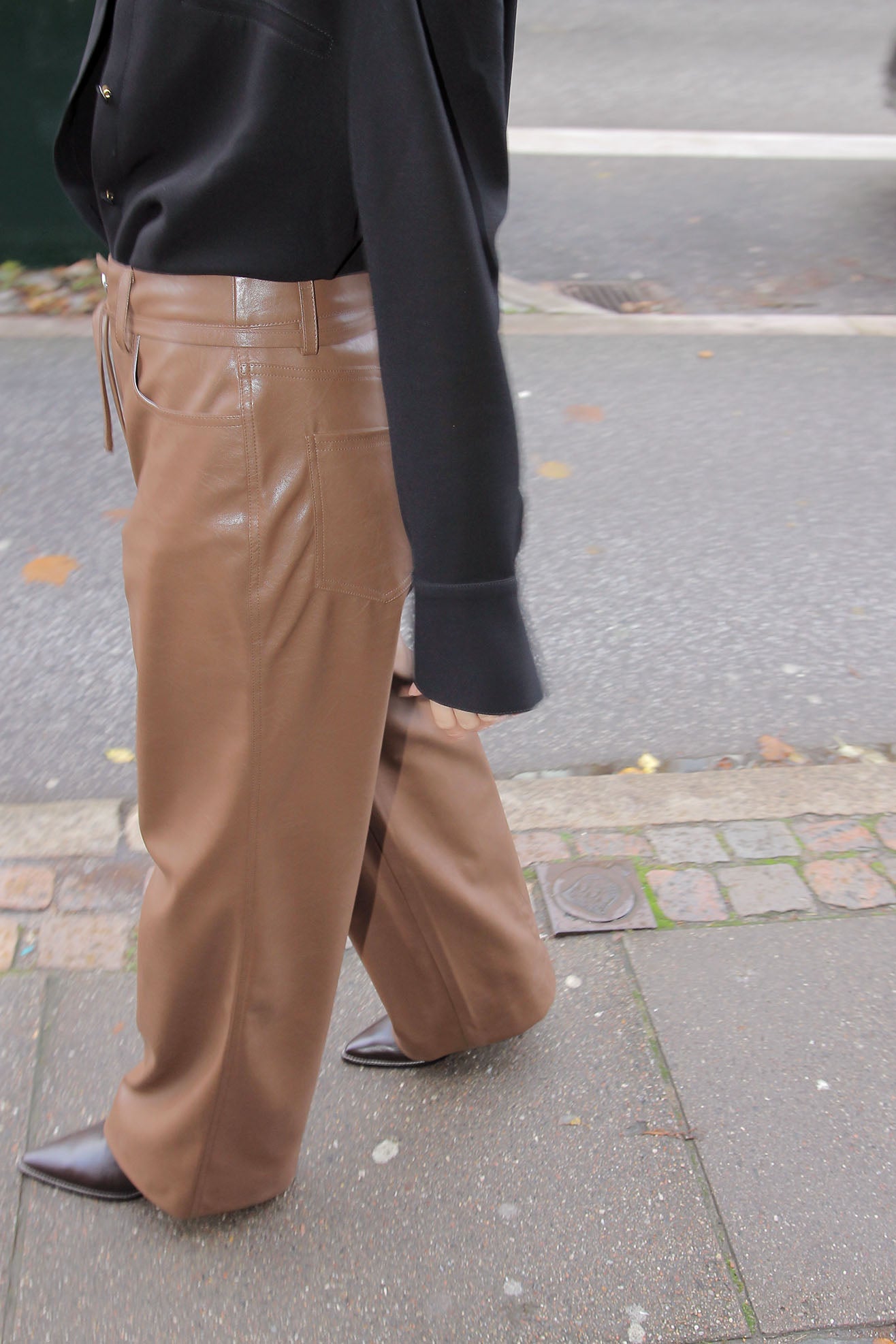 MR. LARKIN, Betty Leather Pant, Bark