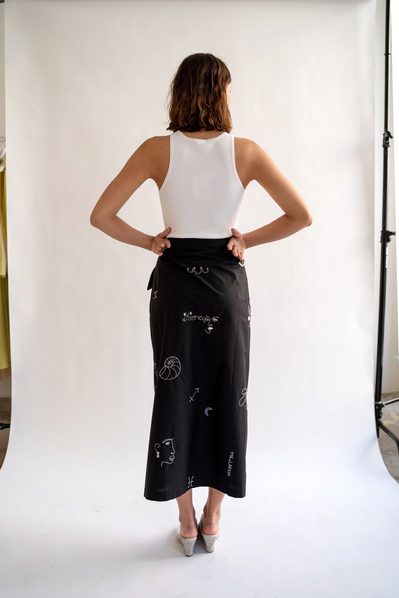 MR. LARKIN, Carlo Skirt, Hilma Embroidery