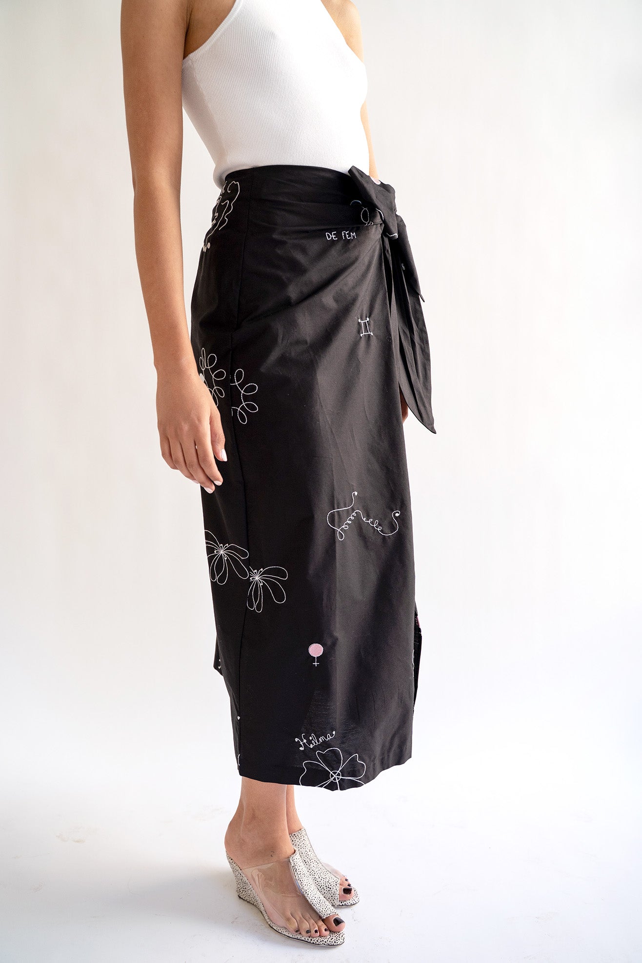 MR. LARKIN, Carlo Skirt, Hilma Embroidery