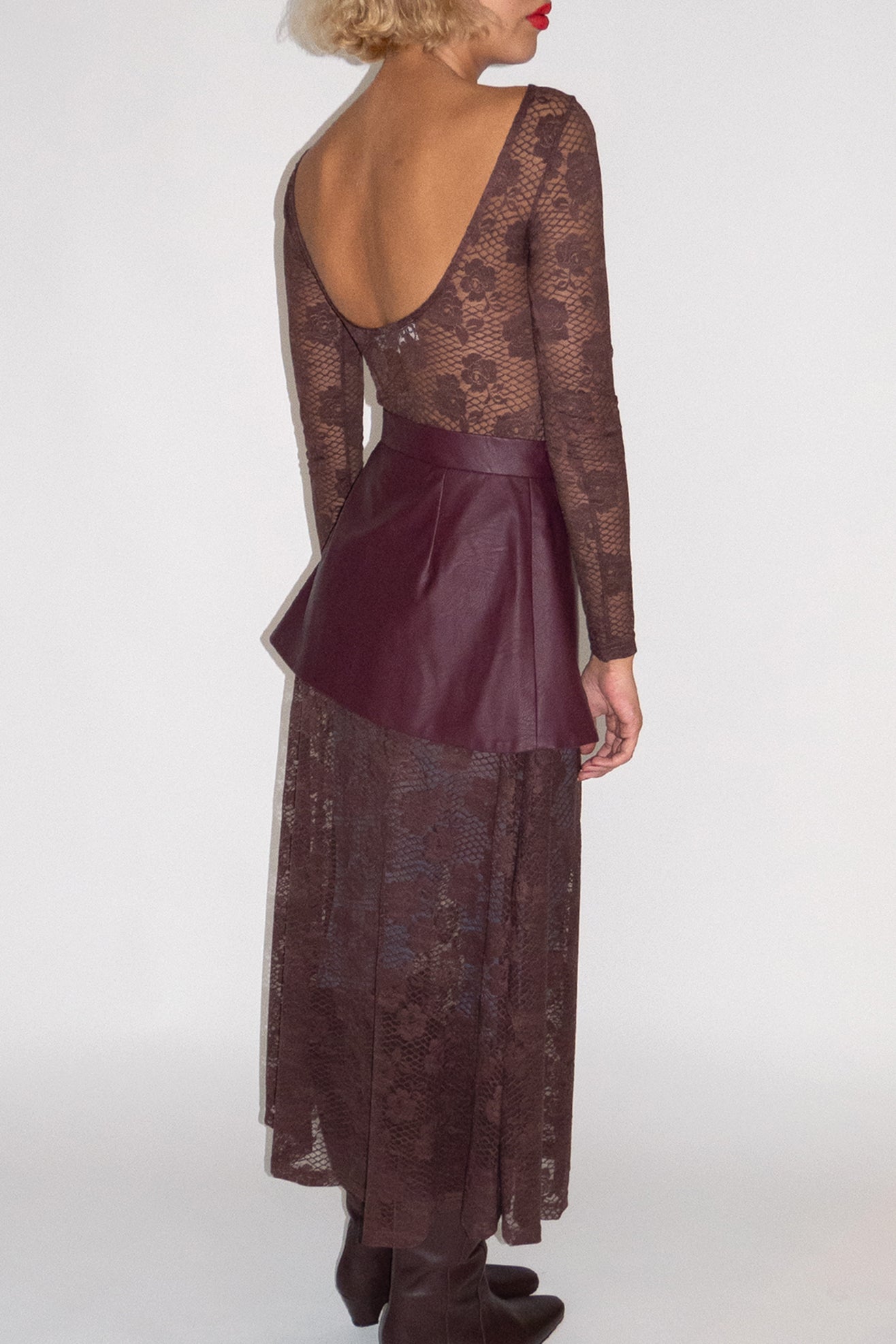 MR. LARKIN, Uma Peplum Belt, Bordeaux
