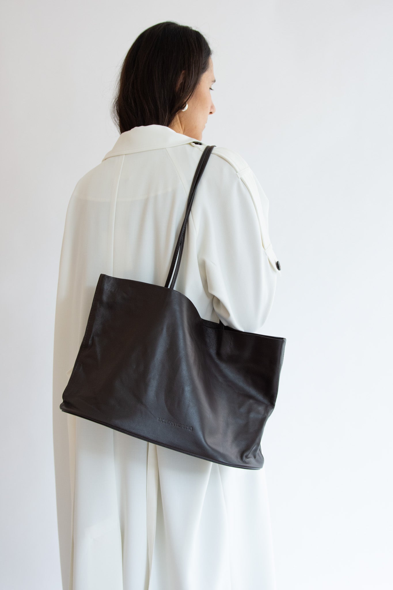 MODERN WEAVING, Large Relaxed Oval Tote, Braun