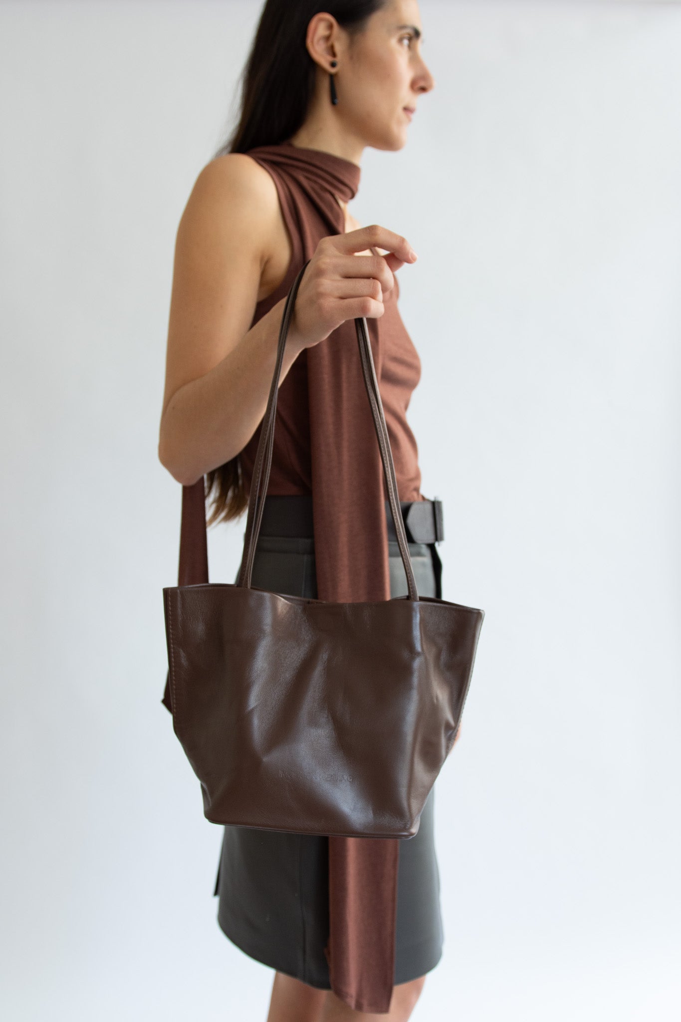 MODERN WEAVING, Relaxed Basket, Cognac