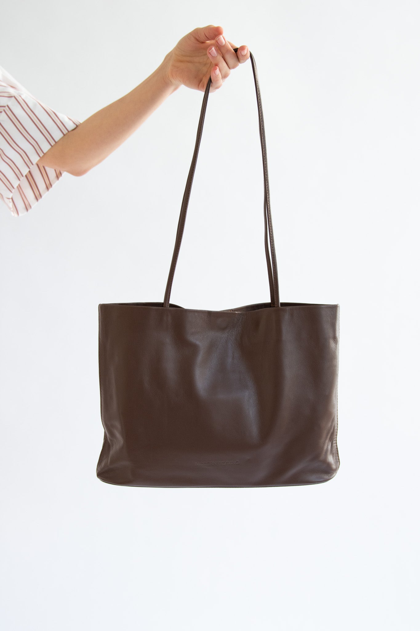 MODERN WEAVING, Narrow Oval Relaxed Tote, Cognac