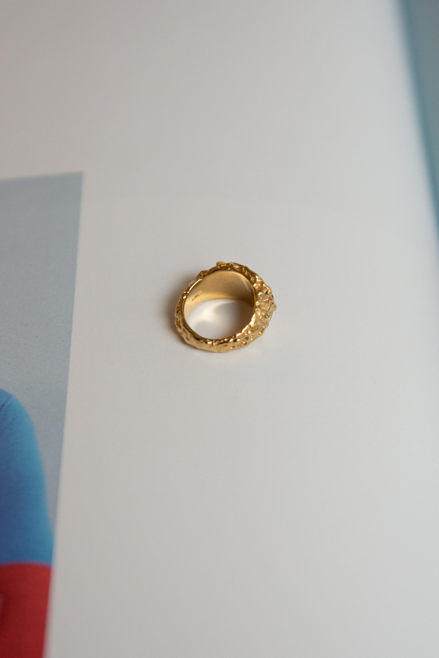 FARIS, Roca Signet Ring, Gold