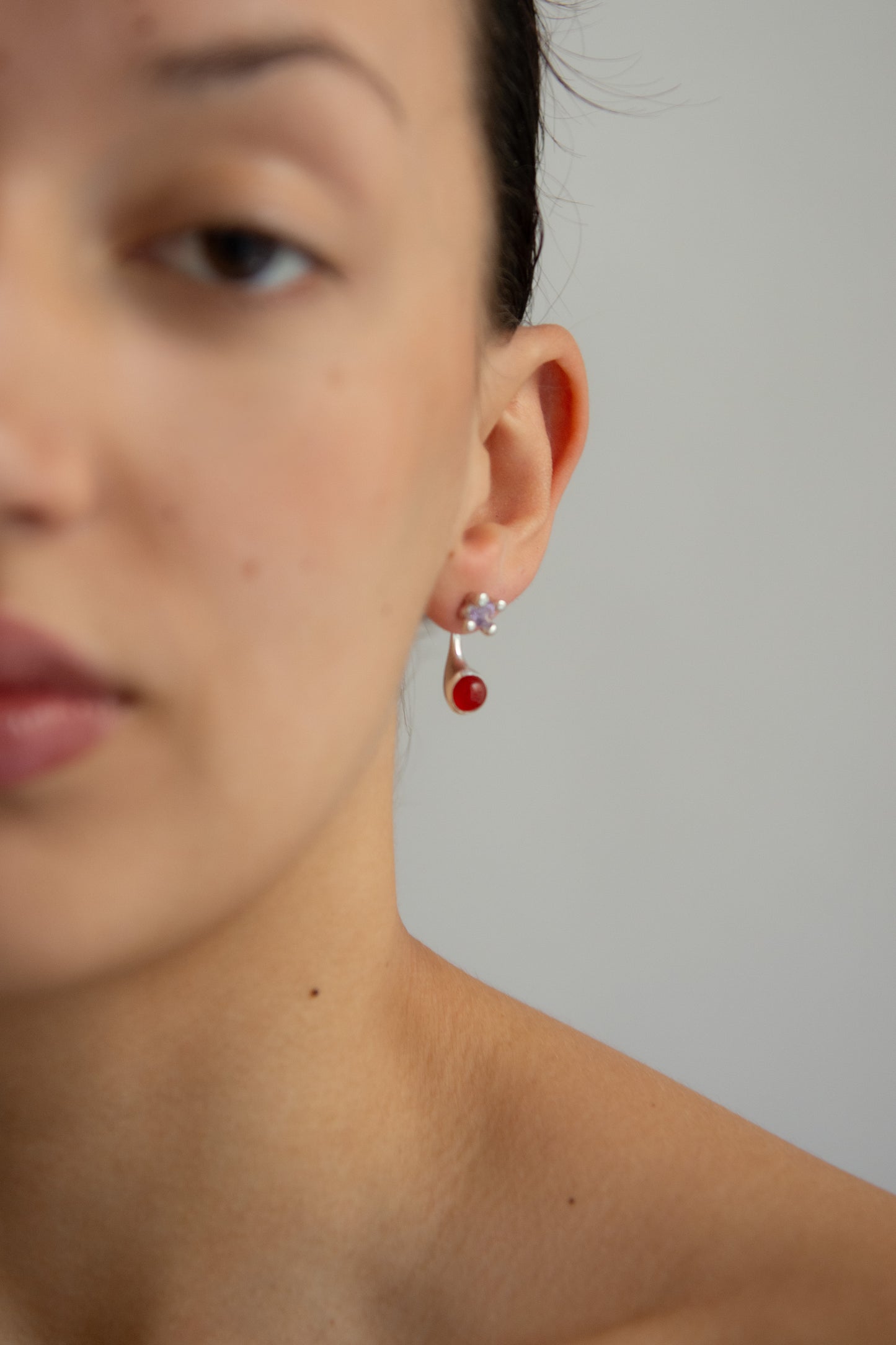 FARIS, Dotto Gem Stud Earrings, Pink Amethyst/Carnelian