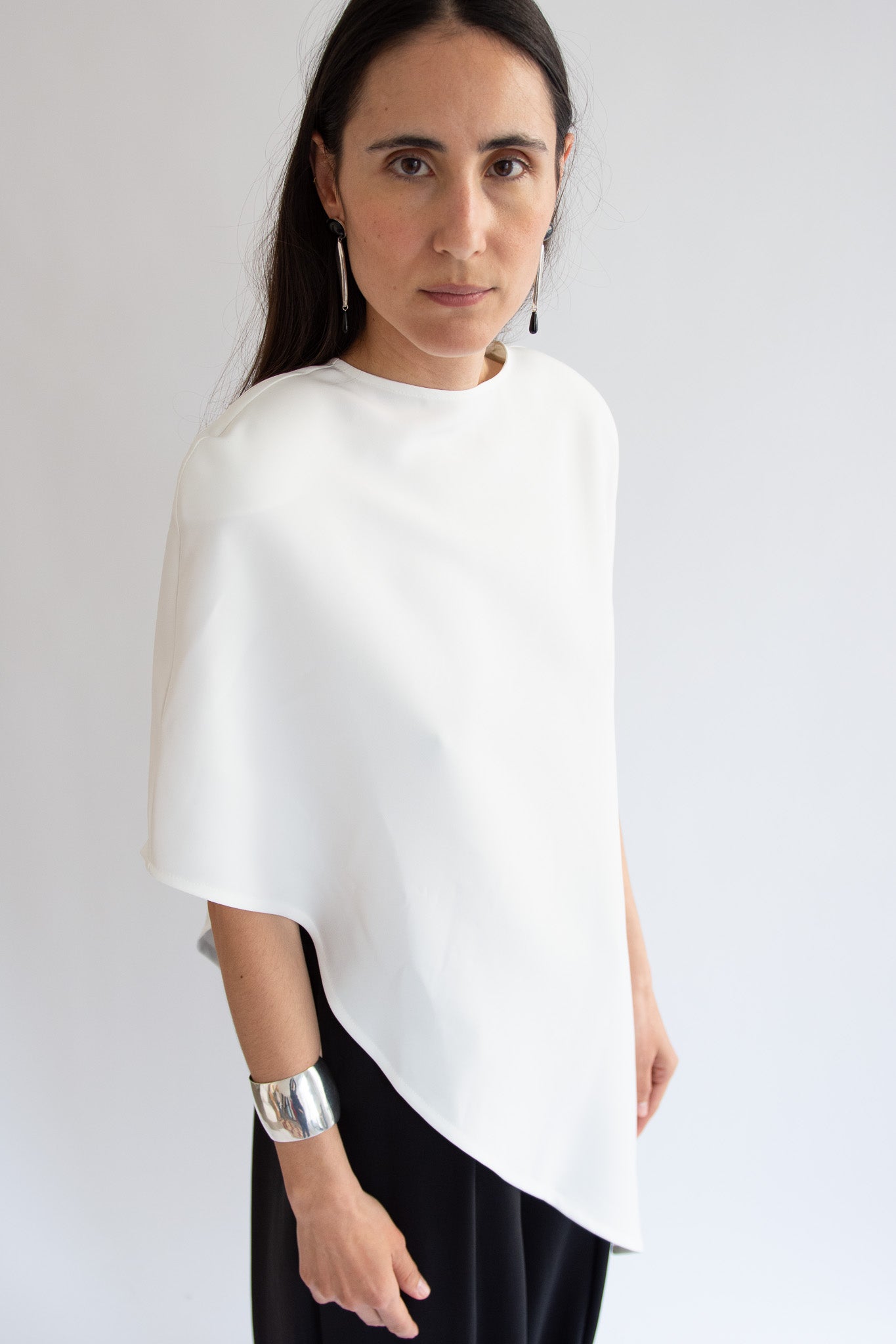 MR. LARKIN, Treasure Cape, White