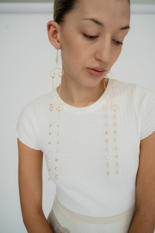 ISSHI, Grand Desnuda Earrings