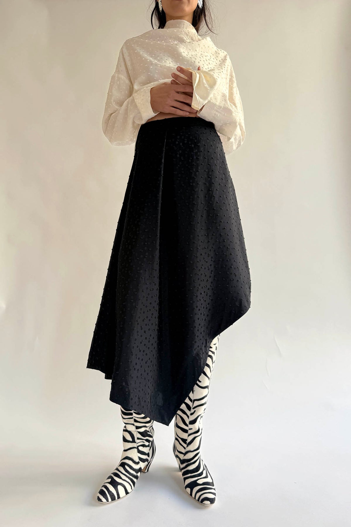 NOMIA, A line Asymmetric Skirt, Black