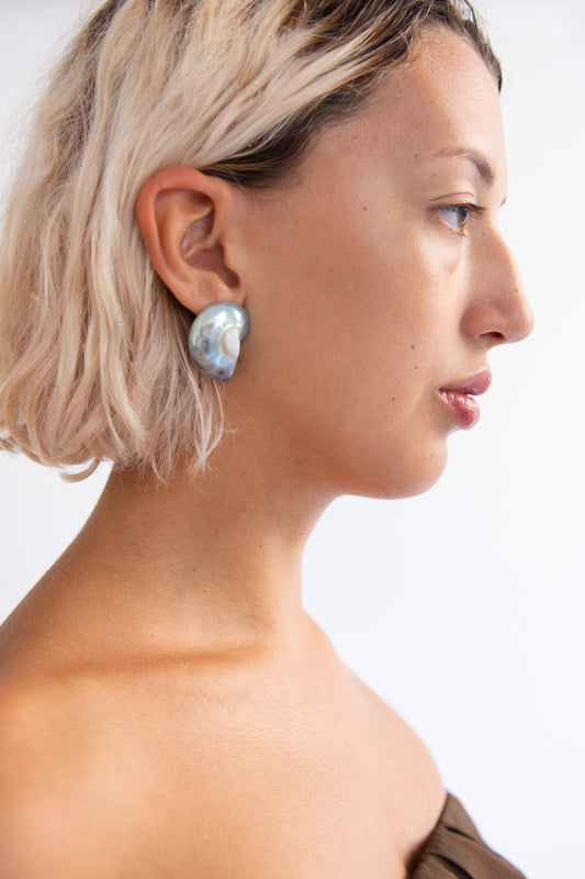ISSHI, Molluska Earrings, Blue Sheen